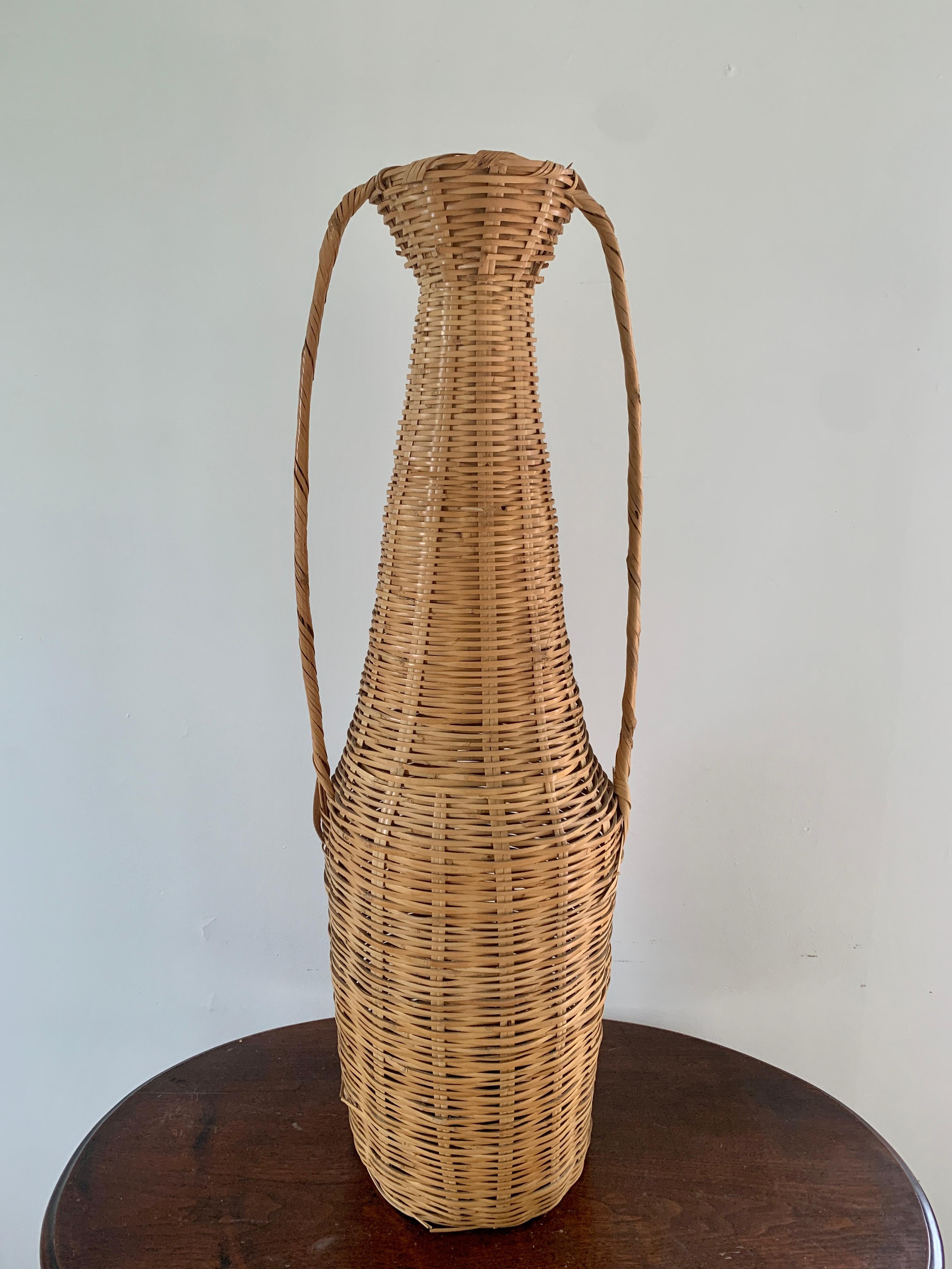 Osier Vintage 1980 Boho Wicker Floor Vase Basket en vente