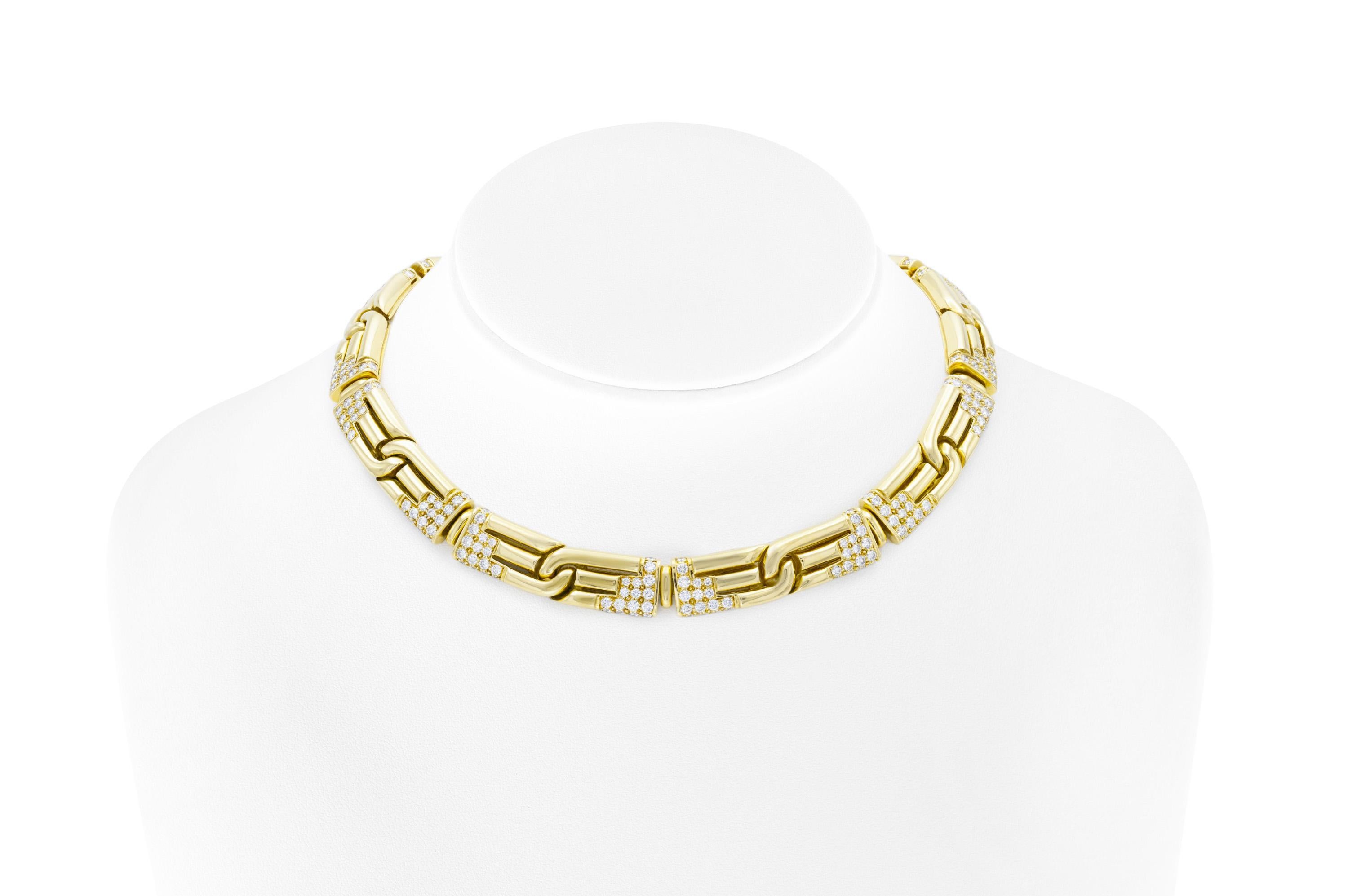 Finely crafted in 18k yellow gold with Round Brilliant cut Diamonds weighing approximately a total of 10.00 carats.
Signed by Bvlgari
15 1/4 inches long