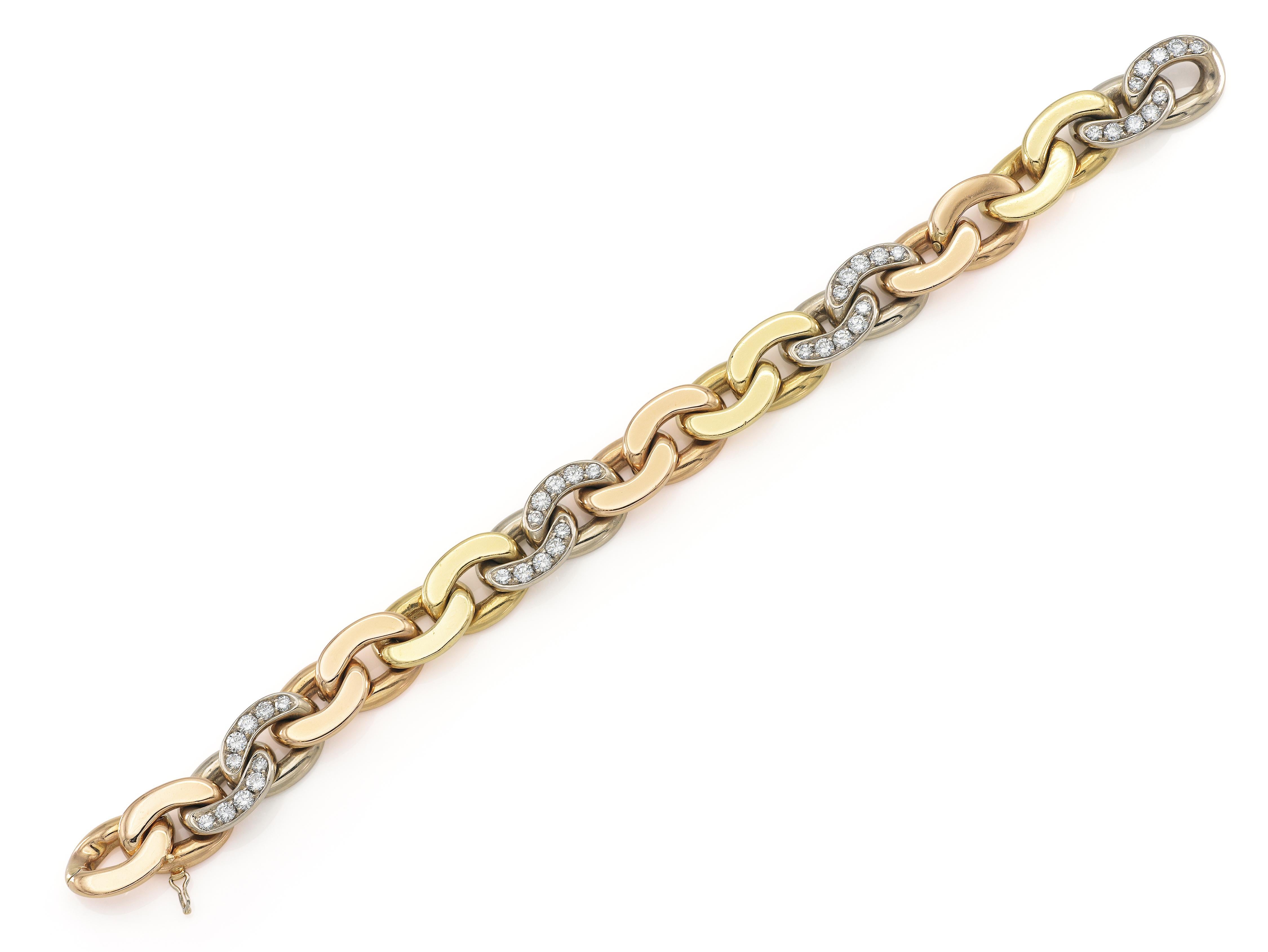 Round Cut Vintage 1980s Bvlgari Tri-Tone Curb Link Bracelet with Diamonds For Sale