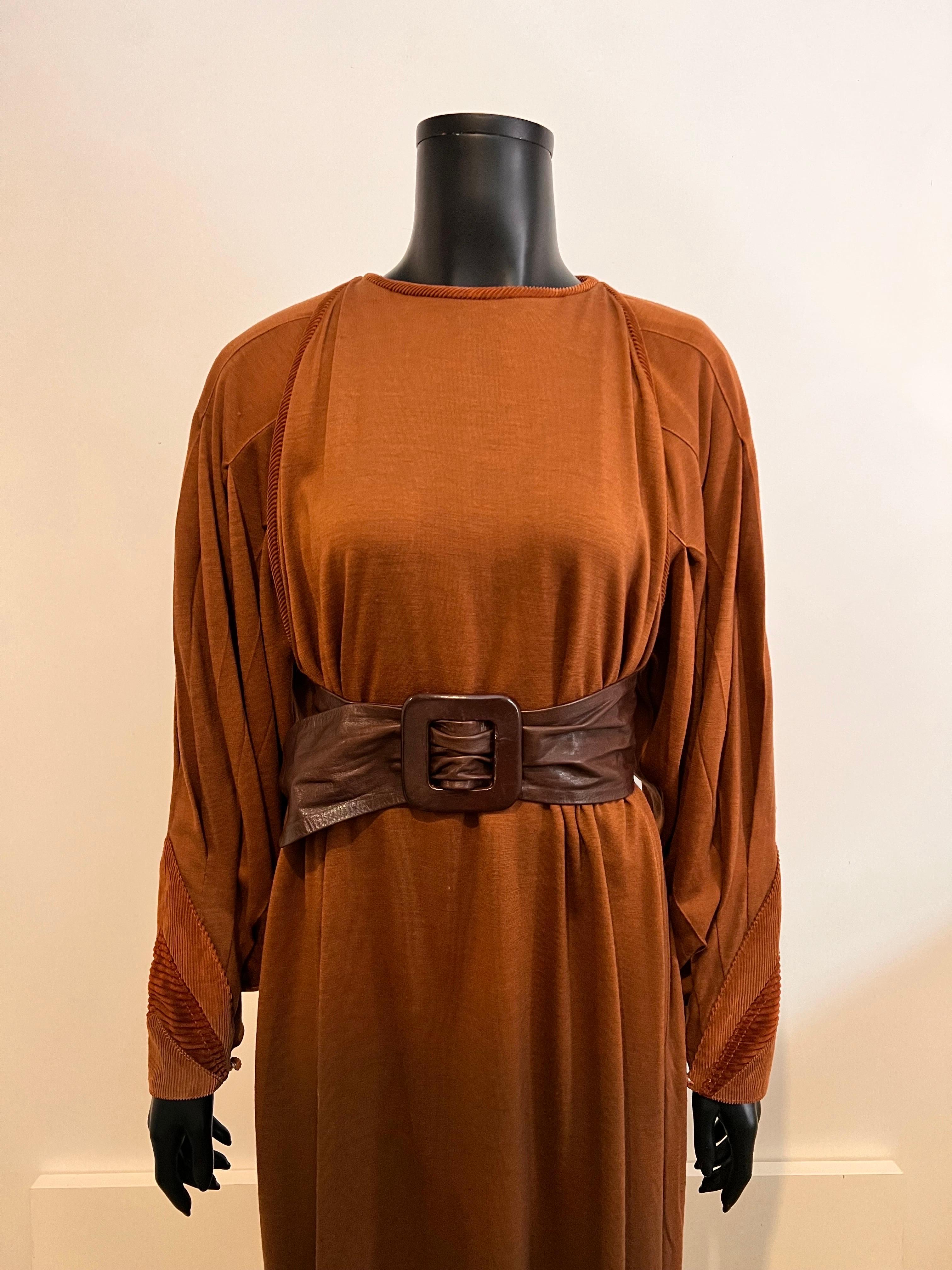 Vintage 1980’s Callaghan wool jersey dress with corduroy detail & leather belt  In Excellent Condition For Sale In COLLINGWOOD, AU