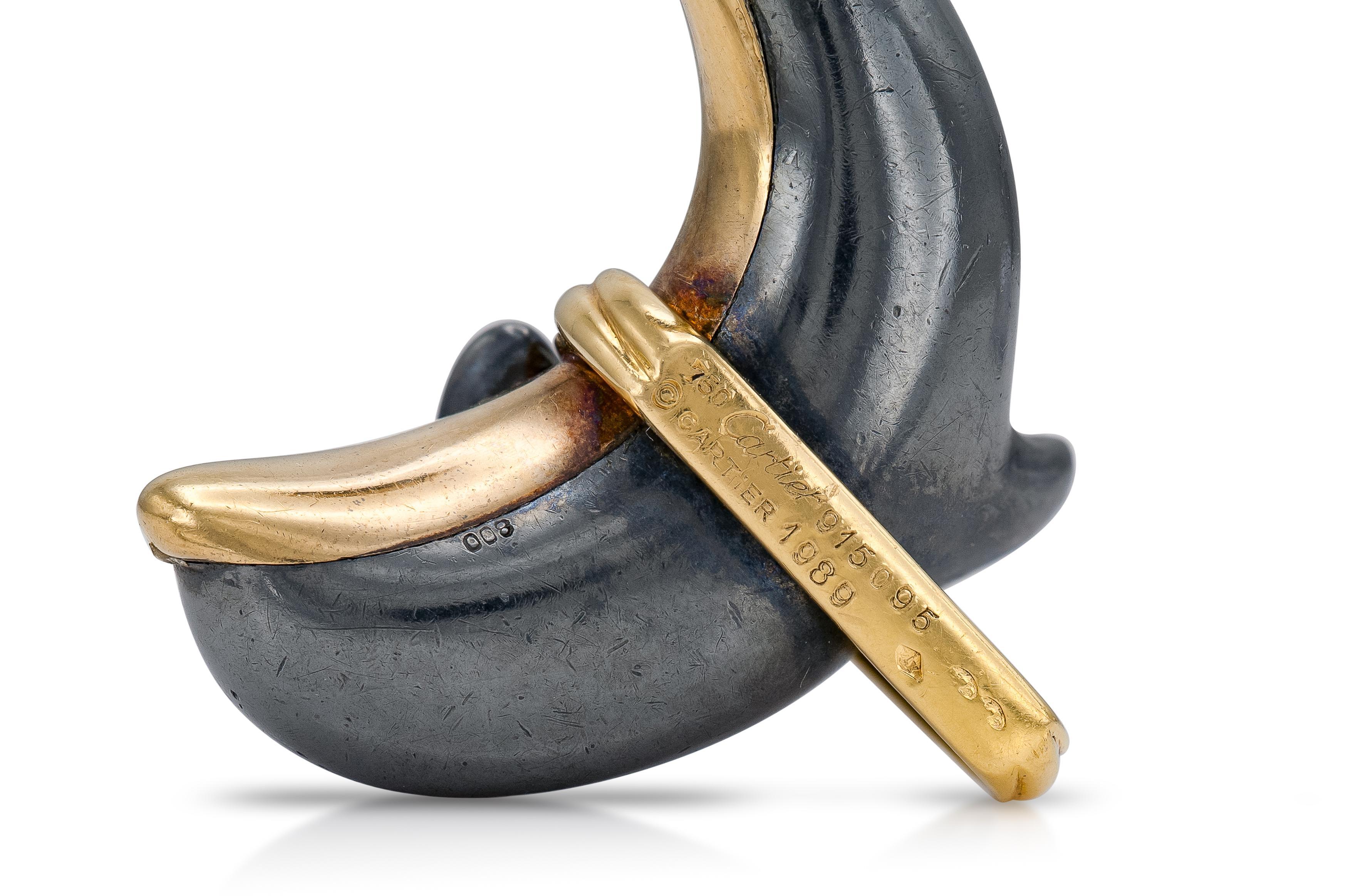 Ciondolo a forma di delfino in ematite Cartier vintage anni '80 In condizioni buone in vendita a New York, NY