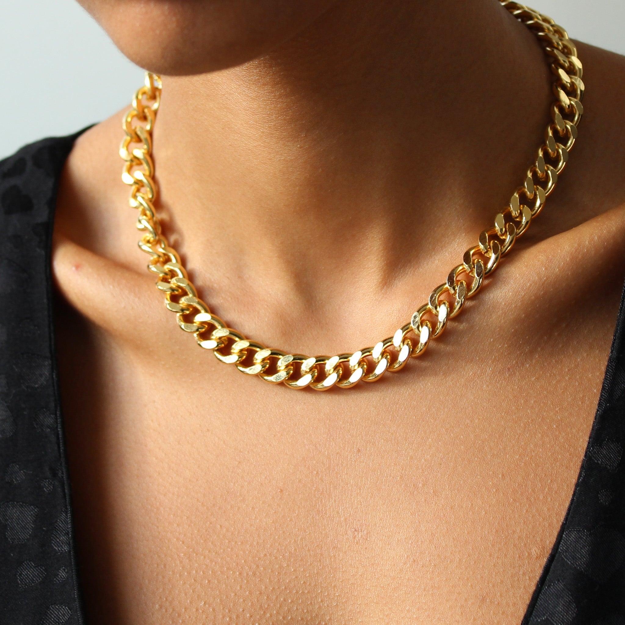 Vintage 1980s Chain Necklace - 18 Carat Gold Plated Vintage Deadstock In New Condition For Sale In London, GB