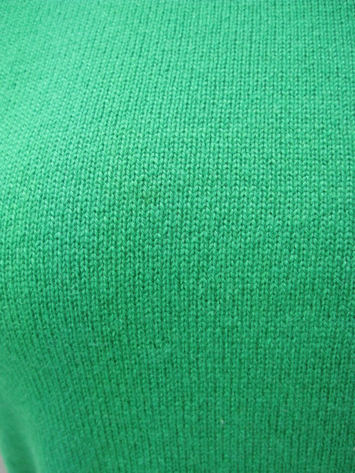 Women's Vintage 1980s Chanel Cropped Green Short Sleeve Sweater