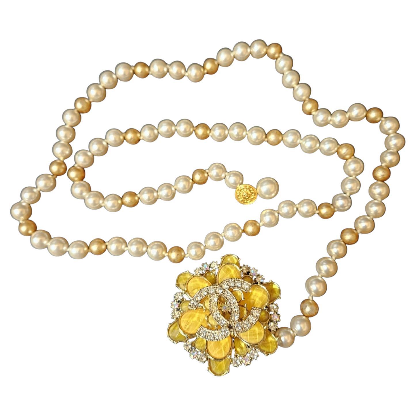 Vintage 1980s Chanel Crystal Flower Pearl Layered Necklace For Sale