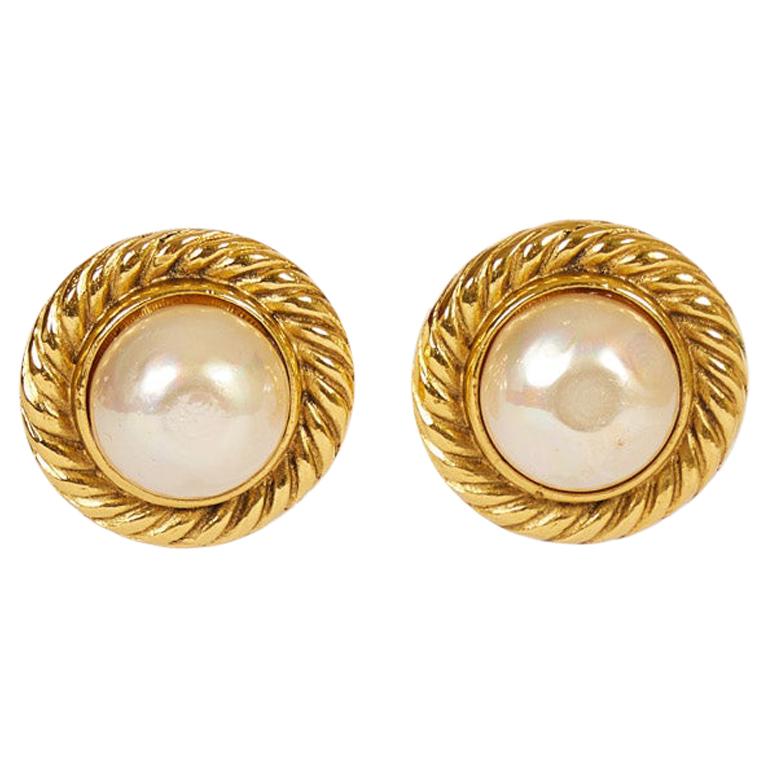 Vintage 1980's Chanel  Pearl Round Clip Earrings