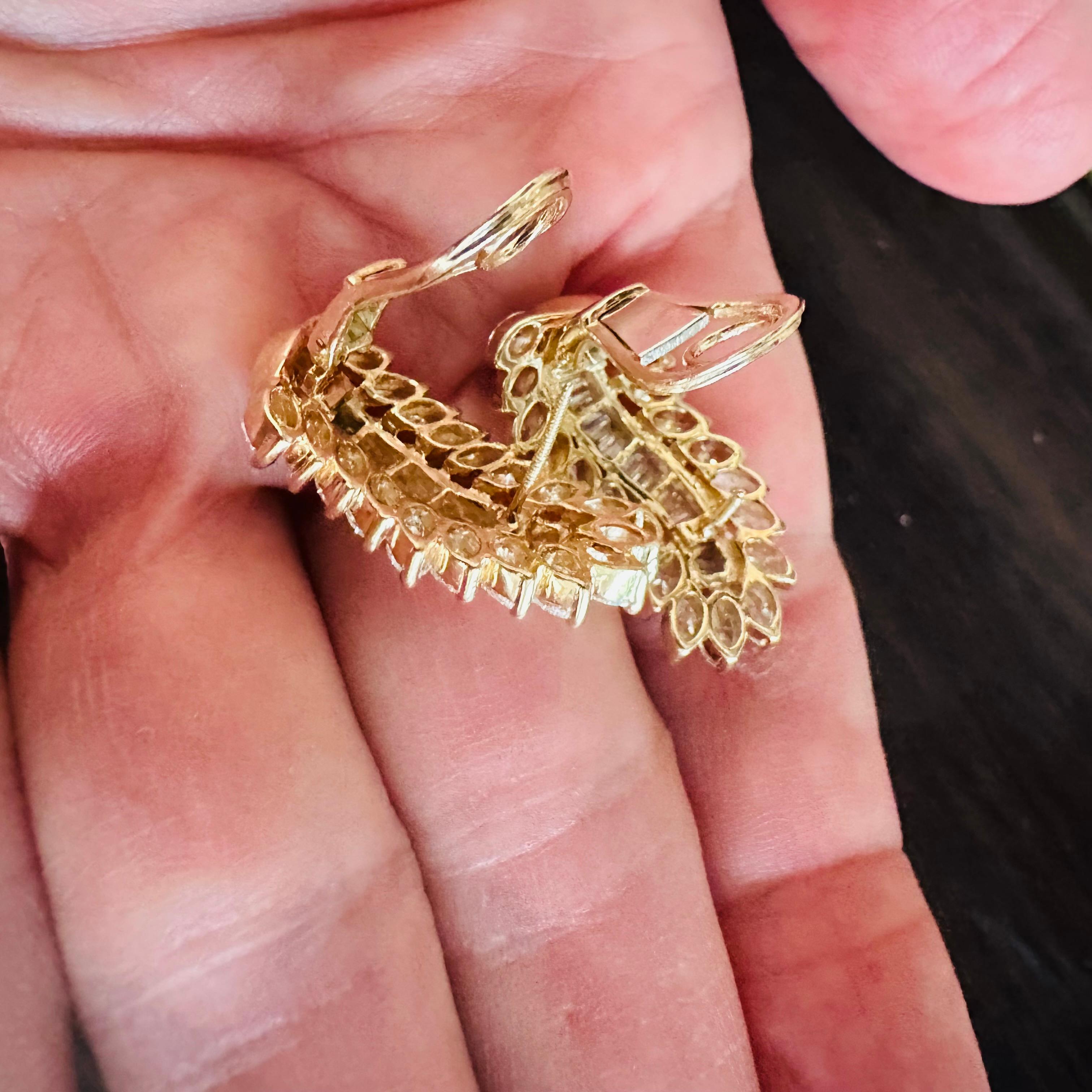 Vintage 1980's Cluster Diamant-Ohrringe Gelbgold im Zustand „Gut“ in Beverly Hills, CA