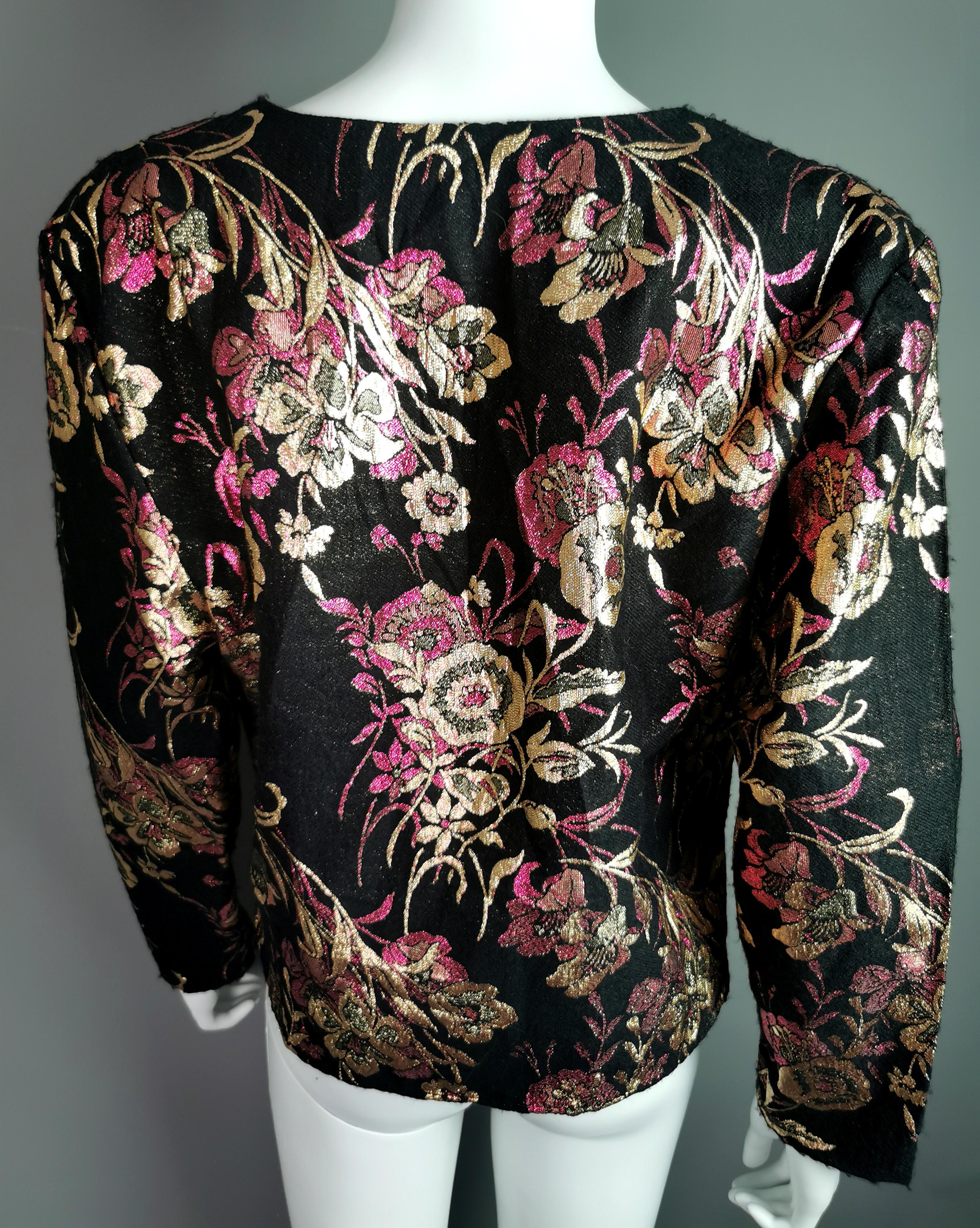 Vintage 1980s cropped Brocade jacket, blazer, gold, black, pink  For Sale 6