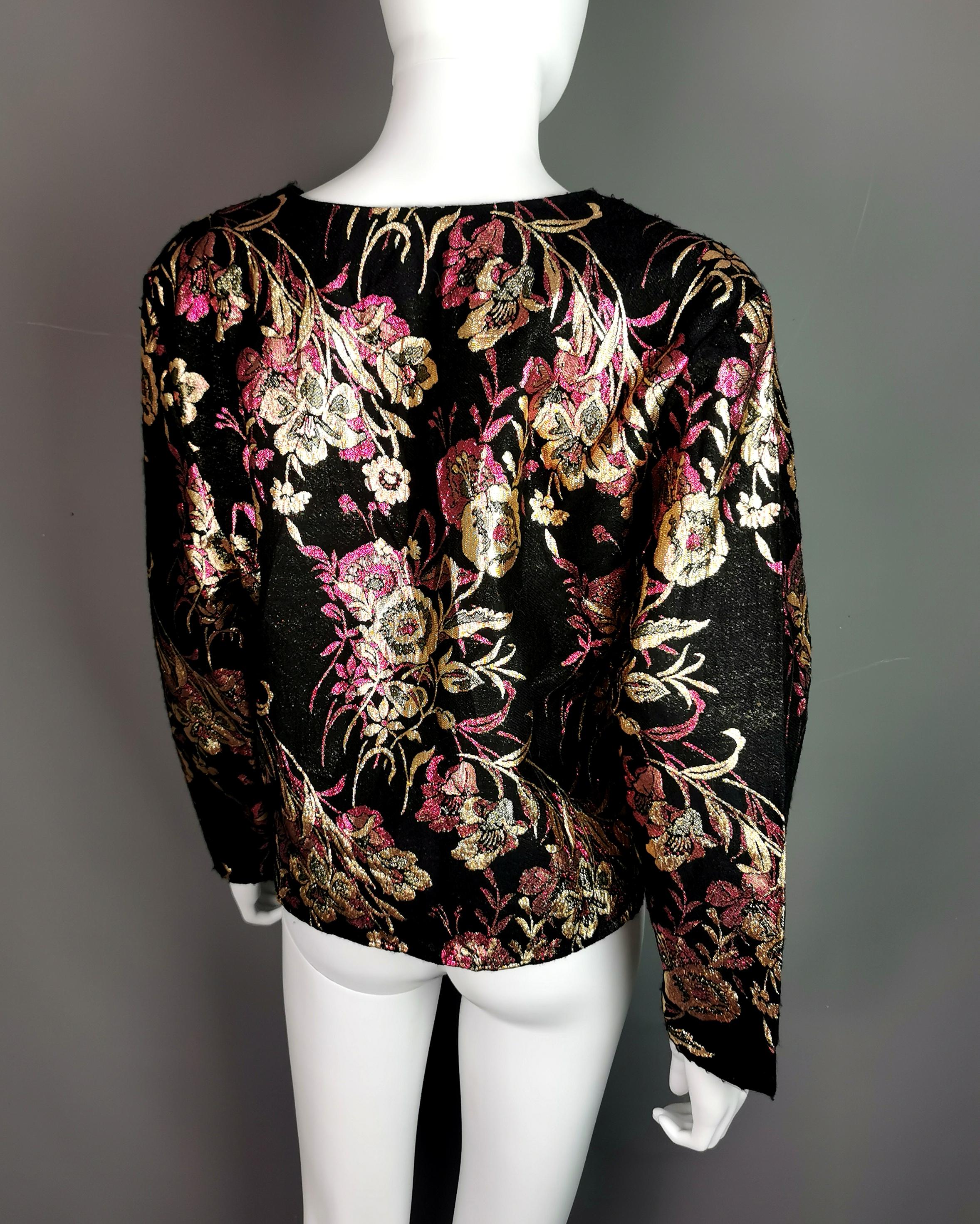Vintage 1980s cropped Brocade jacket, blazer, gold, black, pink  For Sale 4