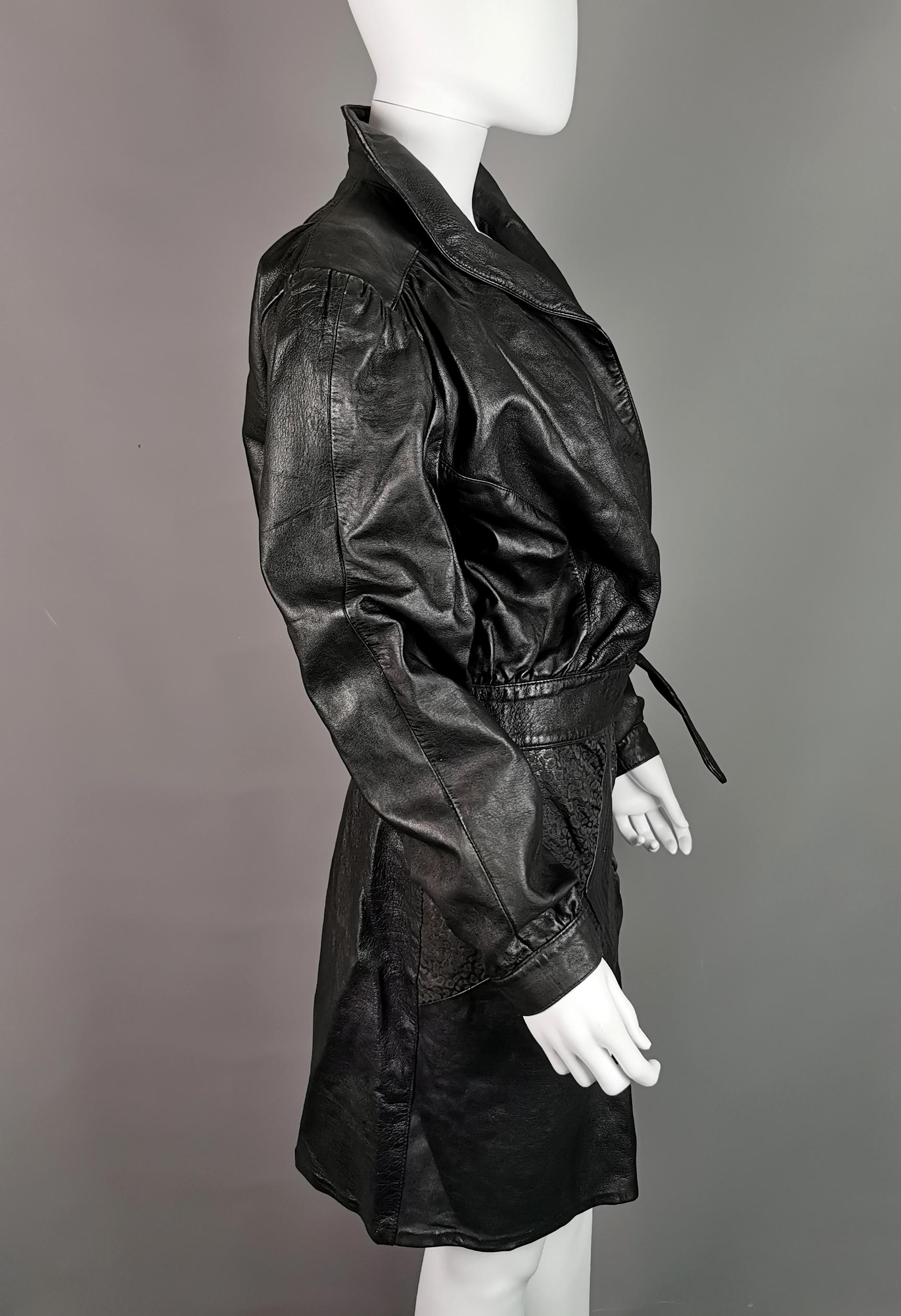 Giacca in pelle vintage anni '80, con cravatta sul davanti in vendita 6