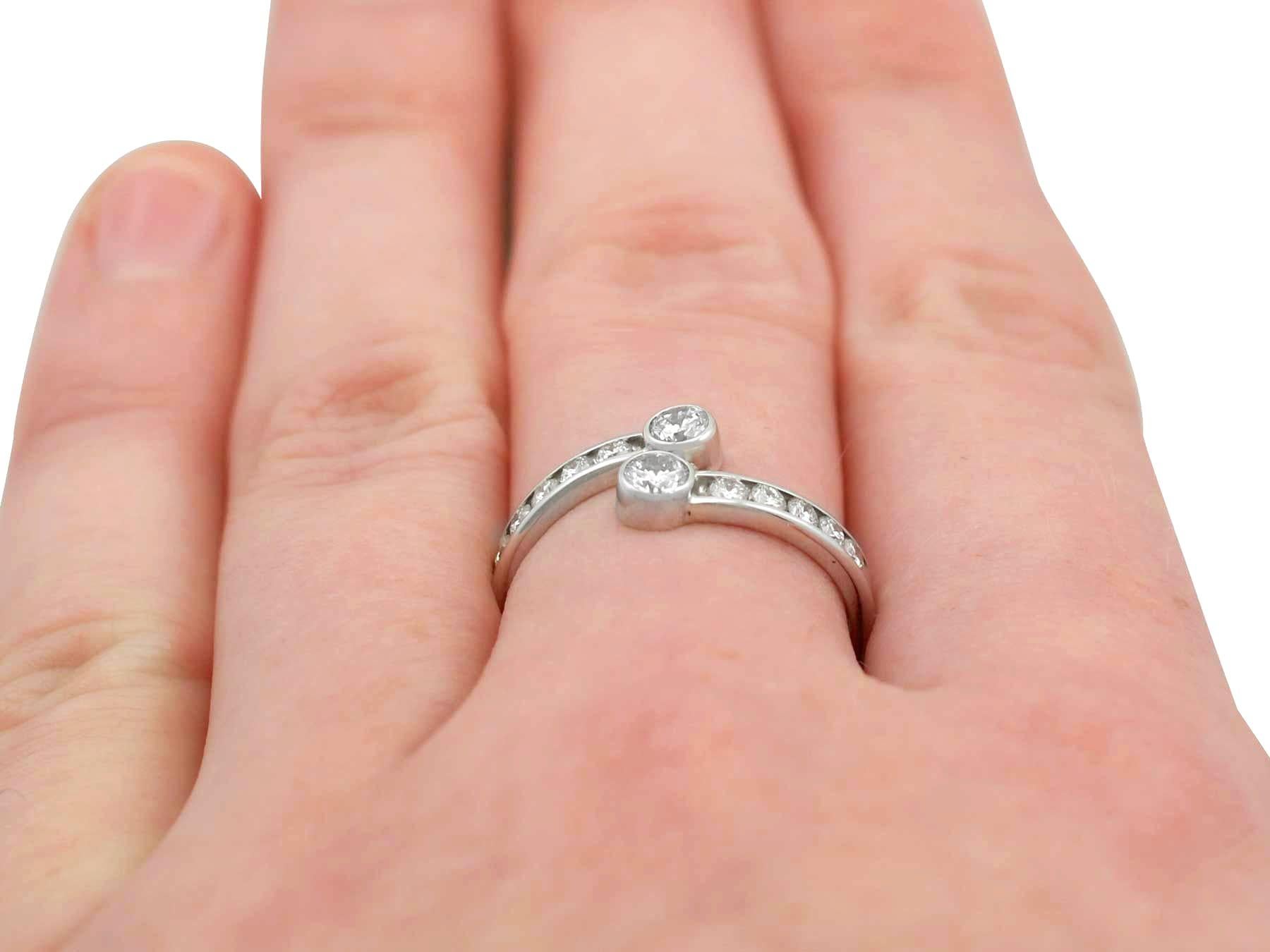 Vintage 1980s Diamond White Gold Twist Ring For Sale 4