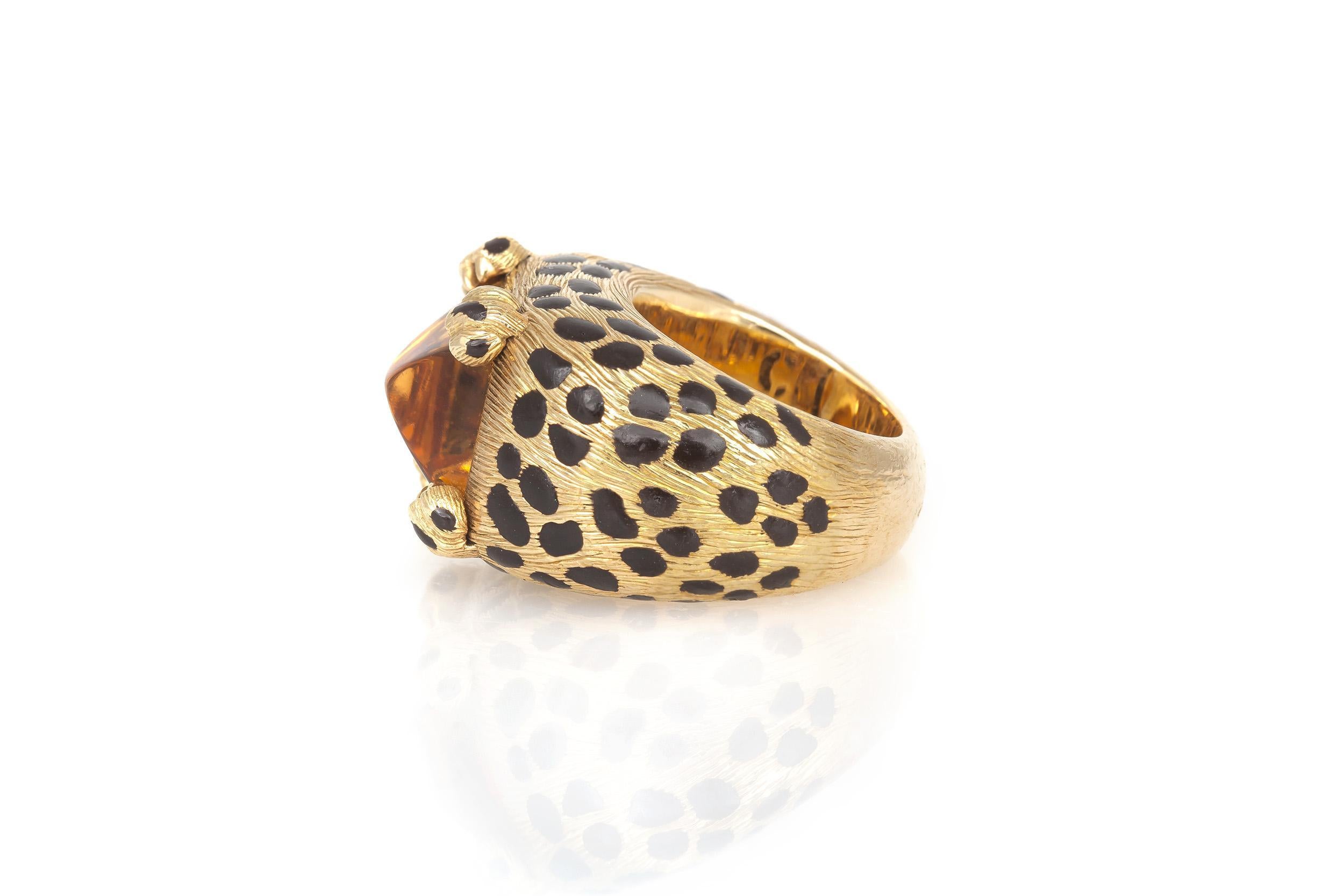 Anillo vintage Dior de los 80 con citrino y estampado de leopardo Cabujón de pan de azúcar en venta