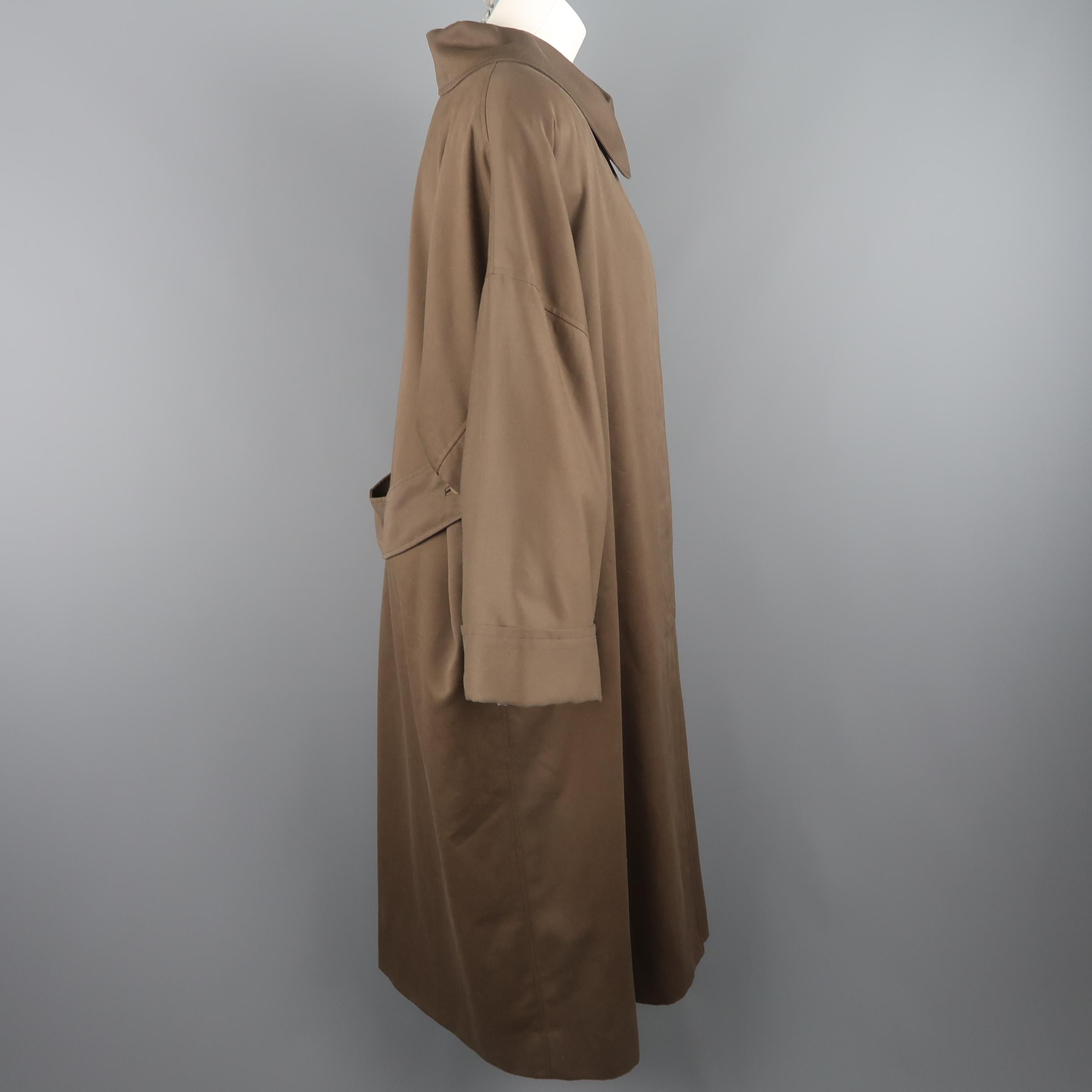 Women's Vintage 1980's FENDI Size L Olive Round Collar Oversized Over Coat