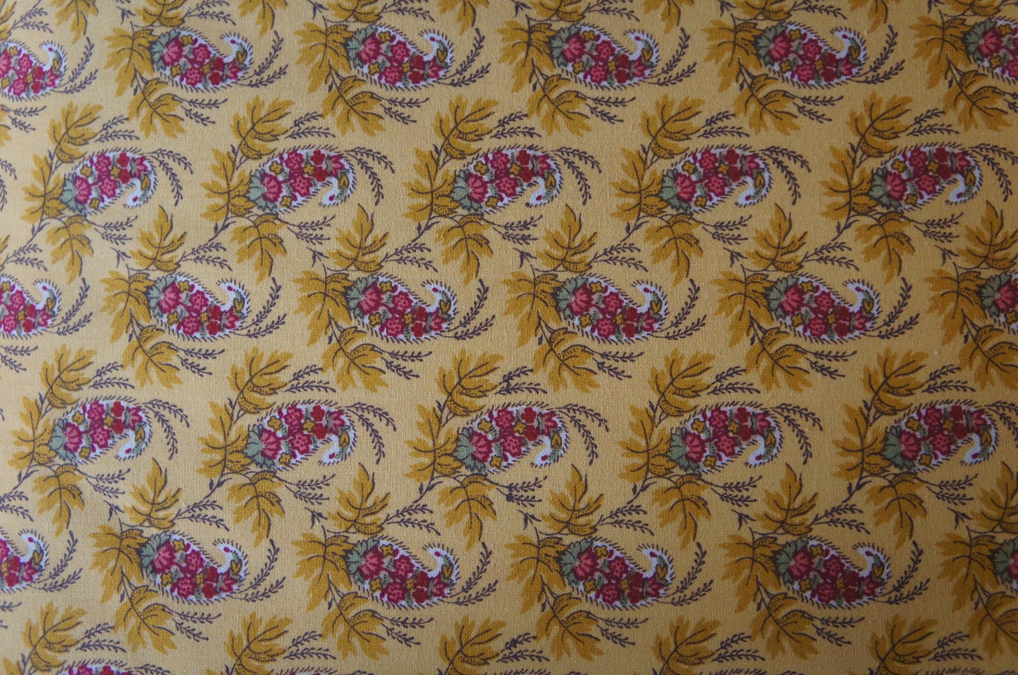 Late 20th Century Vintage 1980s Flair Furniture Pine Settee Love Seat Bench Pierre Deux
