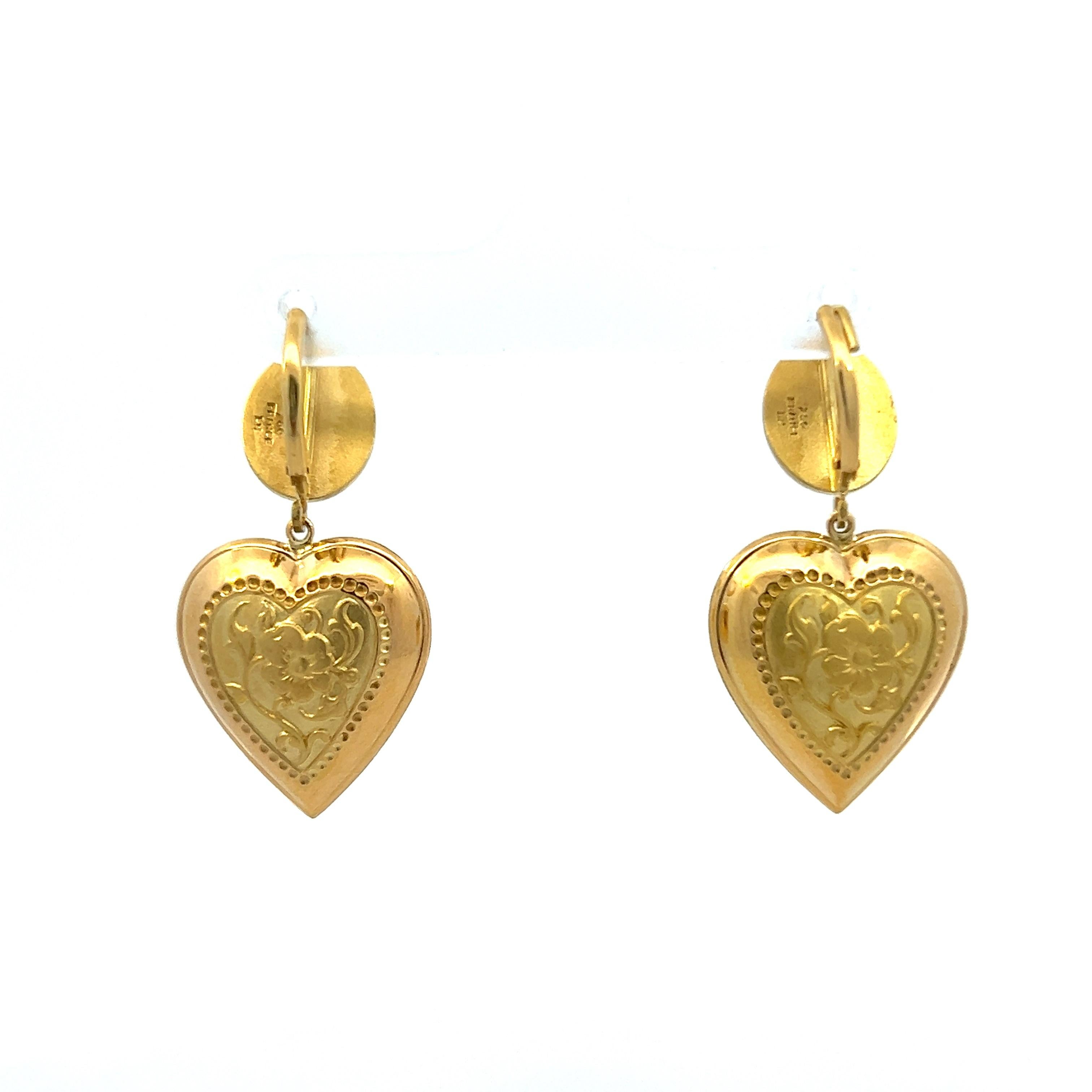 Contemporary Vintage 1980s Fleur De Lis Heart 18k Yellow Gold Lever Back Earrings