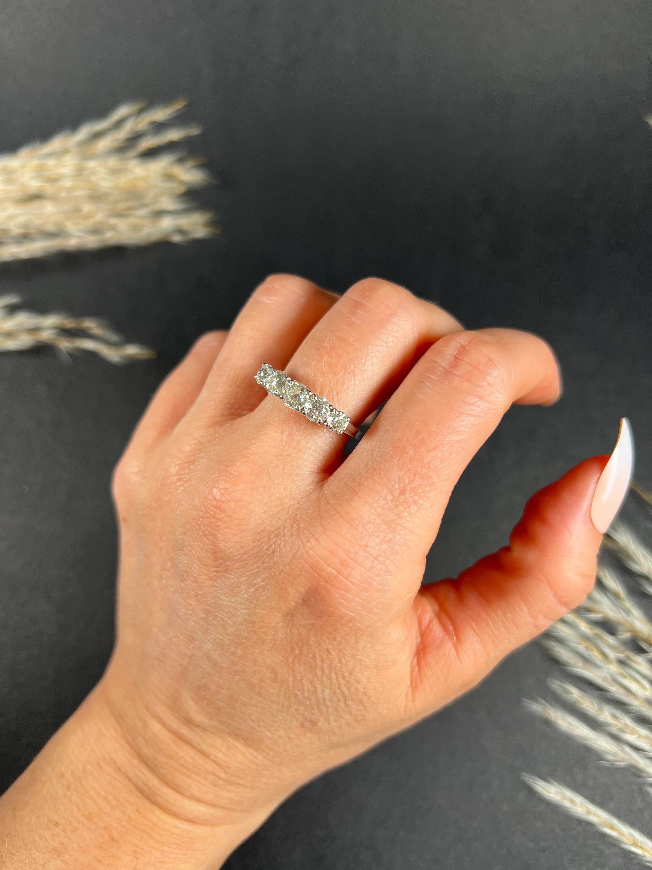 Vintage 1980s, French 18ct White Gold Stamped, 1.75ct Five Stone Diamond Ring For Sale 4