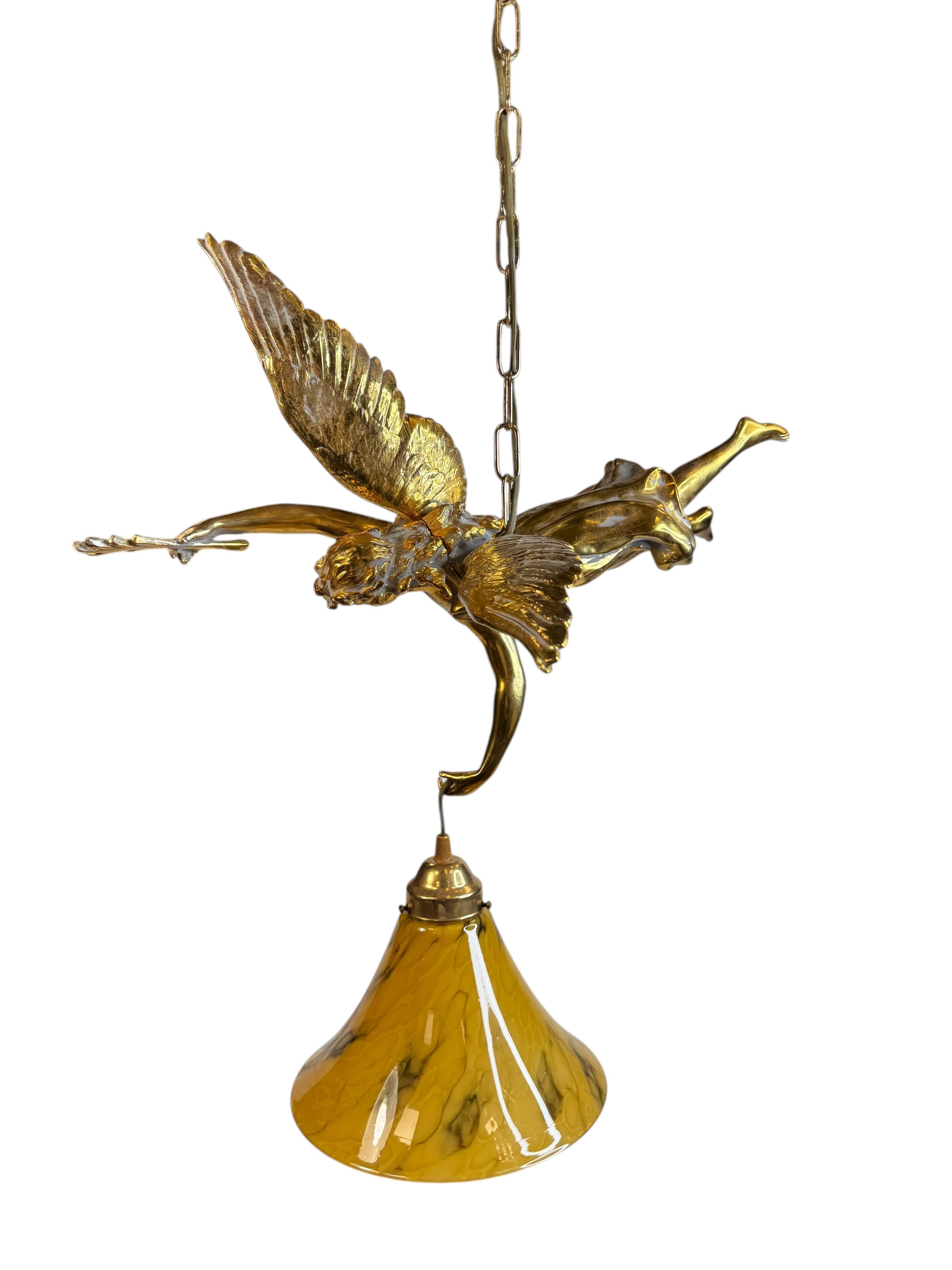 Lámpara colgante de araña francesa de los años 80 Vintage Winged Lady Angel Fairy Chandelier en Bueno estado para la venta en Nuernberg, DE