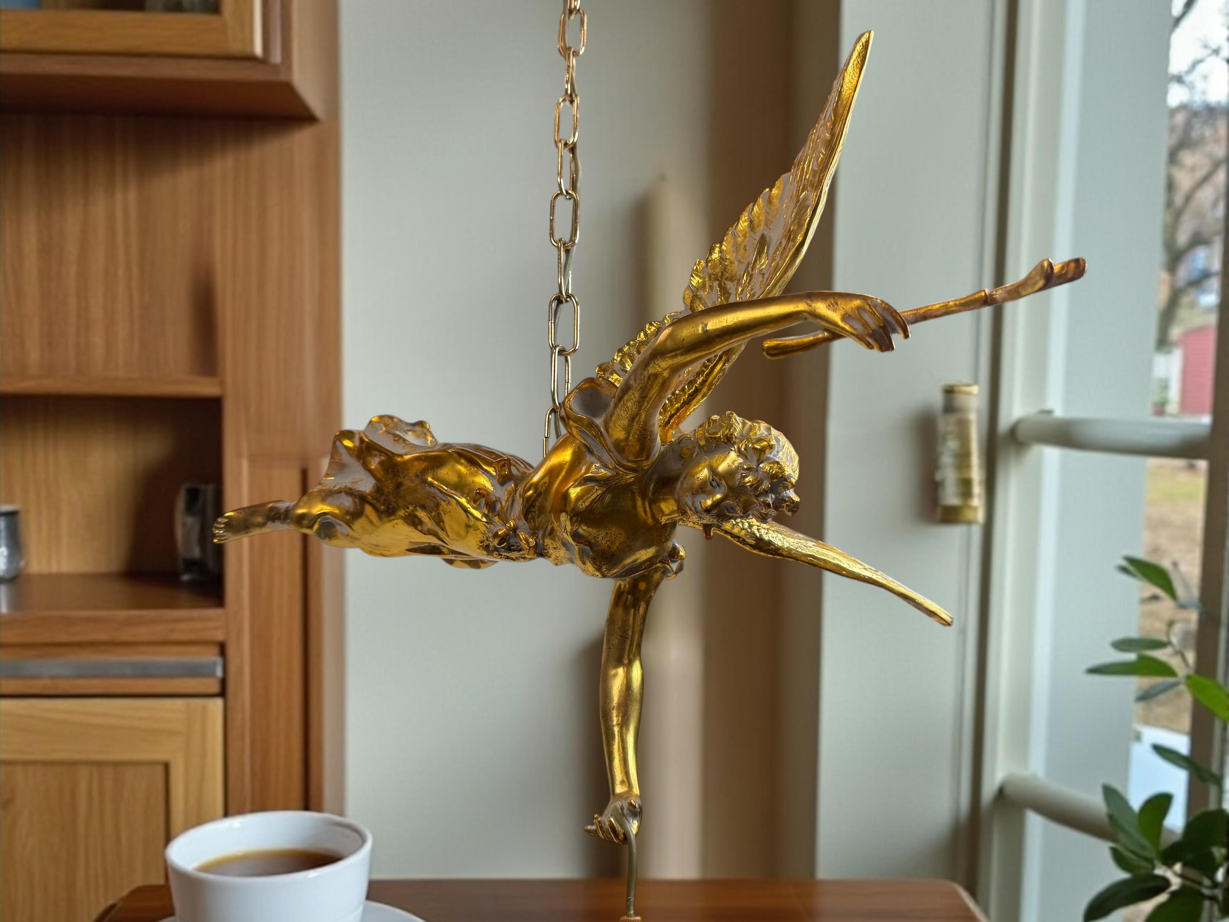 Lámpara colgante de araña francesa de los años 80 Vintage Winged Lady Angel Fairy Chandelier en venta 2