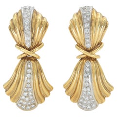Vintage 1980s Gold Dangle Earrings with Diamonds