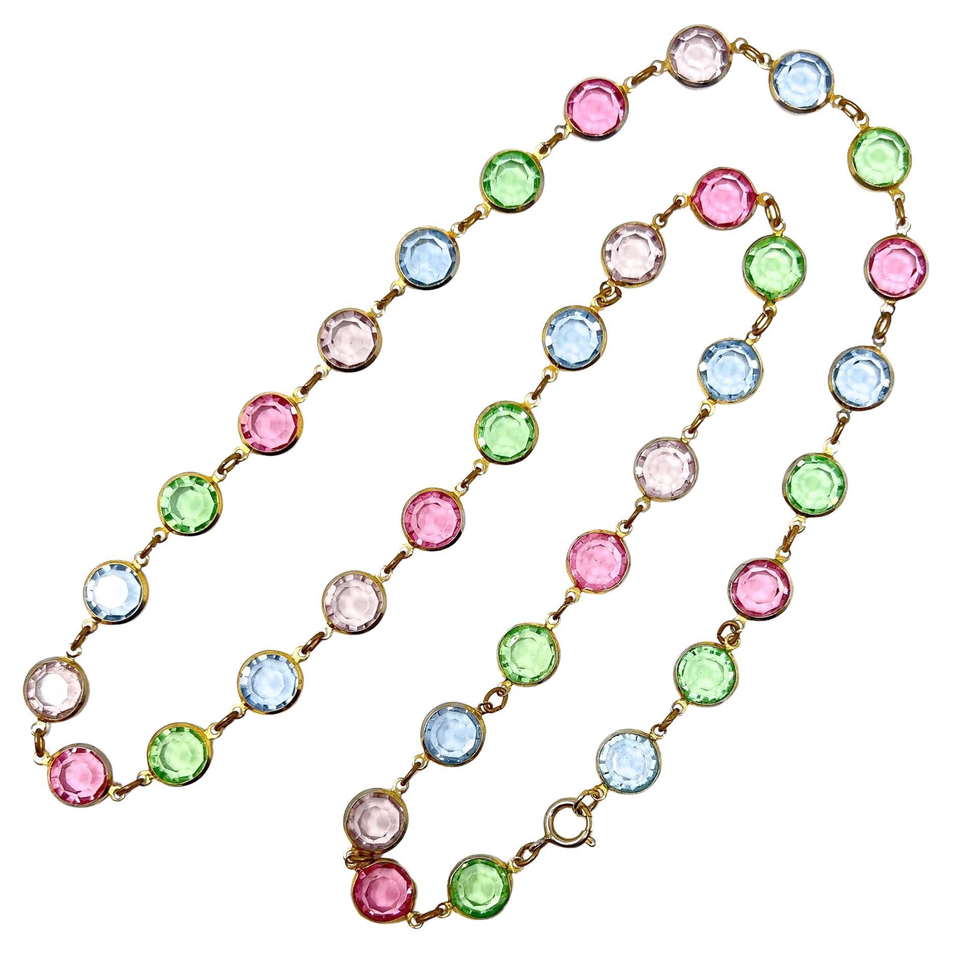 Collana di pulcini in vetro multicolore e placca d'oro vintage degli anni '80