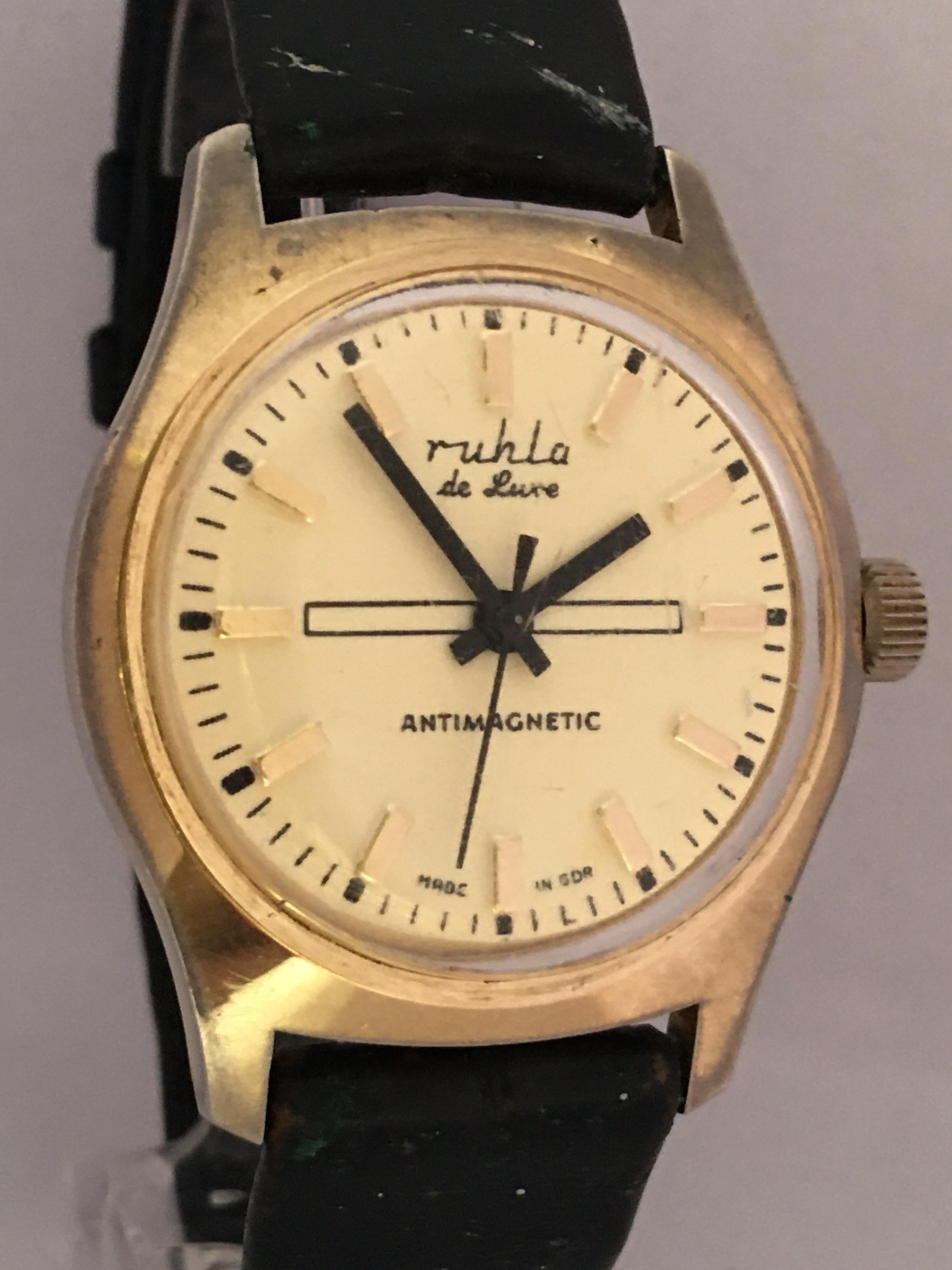 Vintage 1980s Gold-Plated and Stainless Steel Back Mechanical Watch For Sale 5