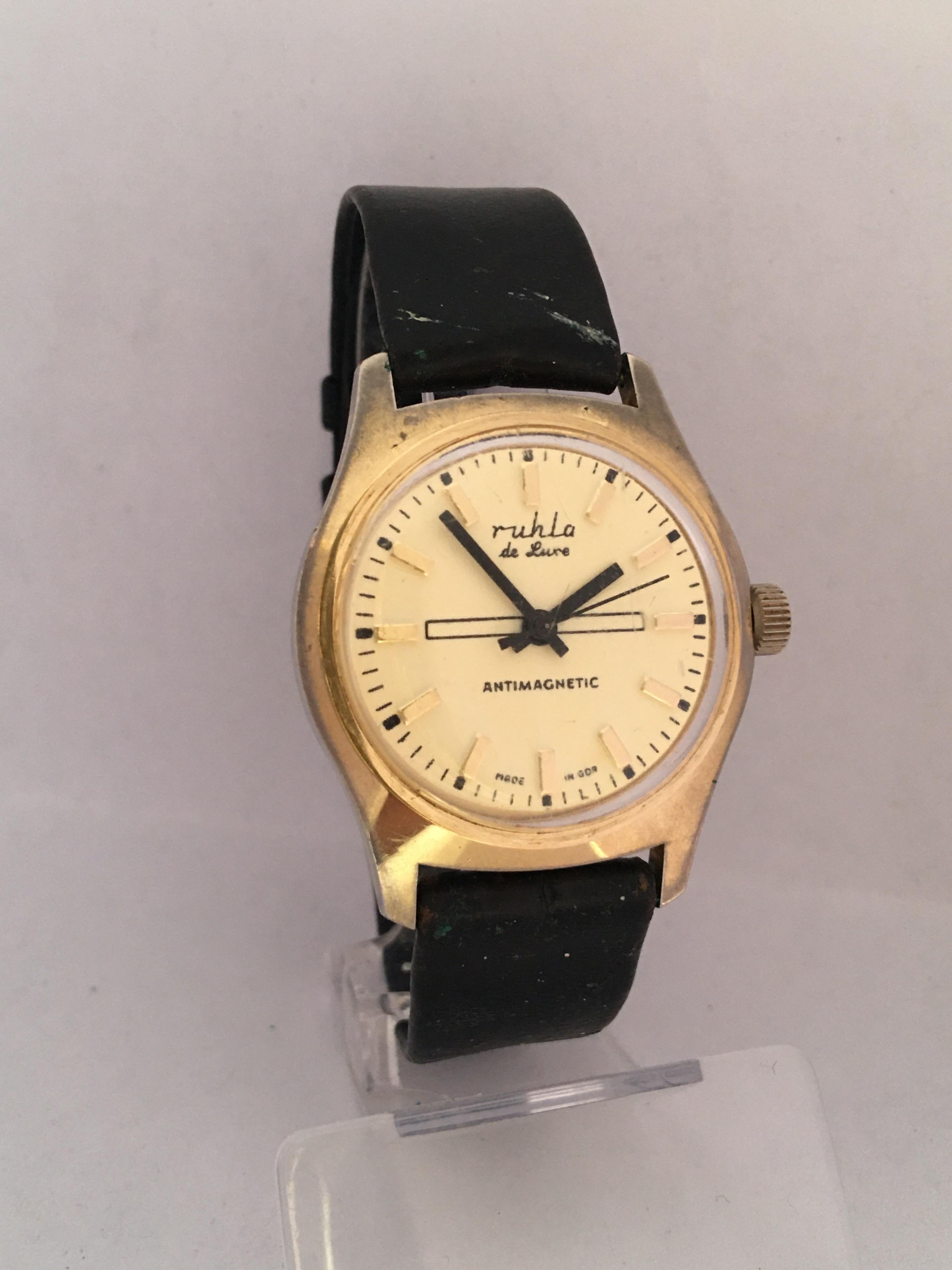 Vintage 1980s Gold-Plated and Stainless Steel Back Mechanical Watch For Sale 7