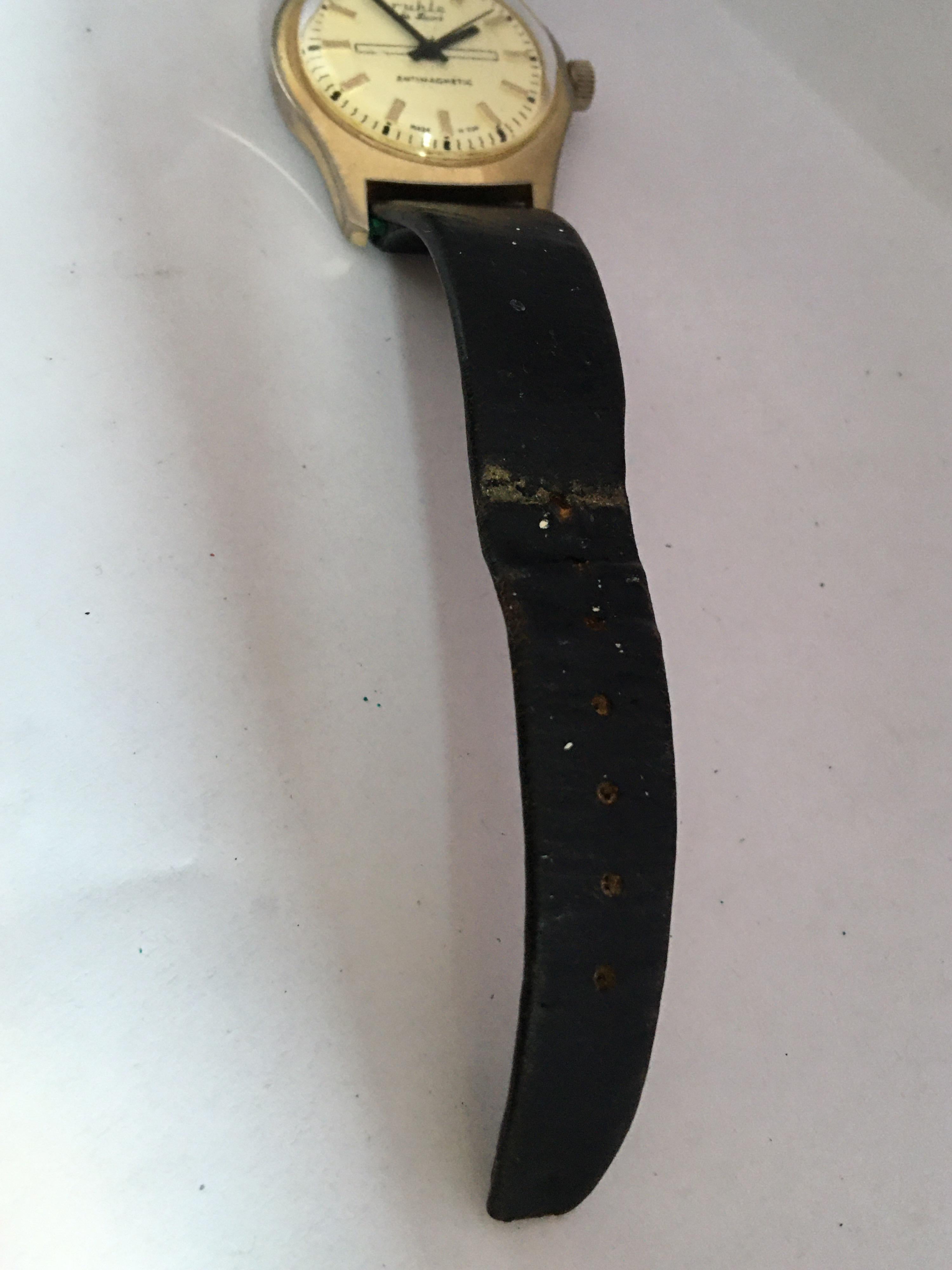 Vintage 1980s Gold-Plated and Stainless Steel Back Mechanical Watch For Sale 2