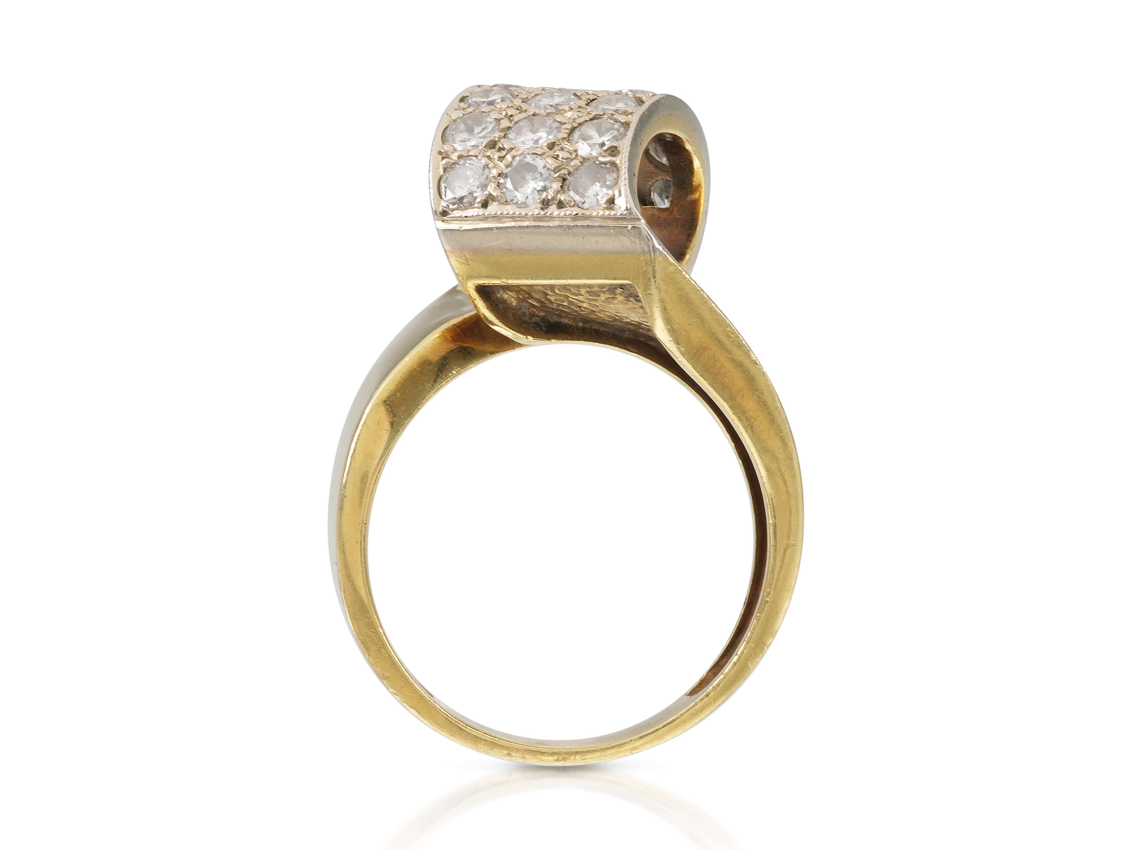 Anillo de oro vintage de los años 80 con diamantes en Bueno estado para la venta en New York, NY