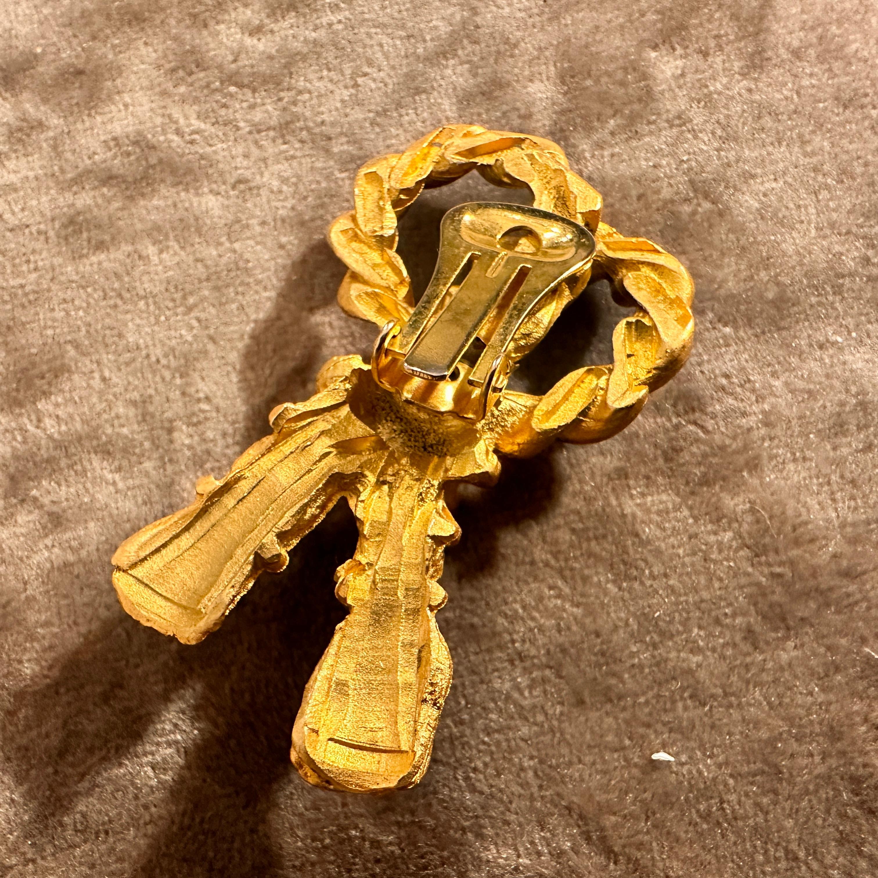 Women's Vintage 1980s Gold-Tone Knot and Tassel Statement Earrings For Sale