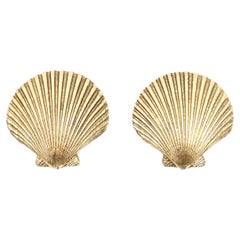 Vintage 1980s Gold-Tone Scallop Shell Clip-On Earrings