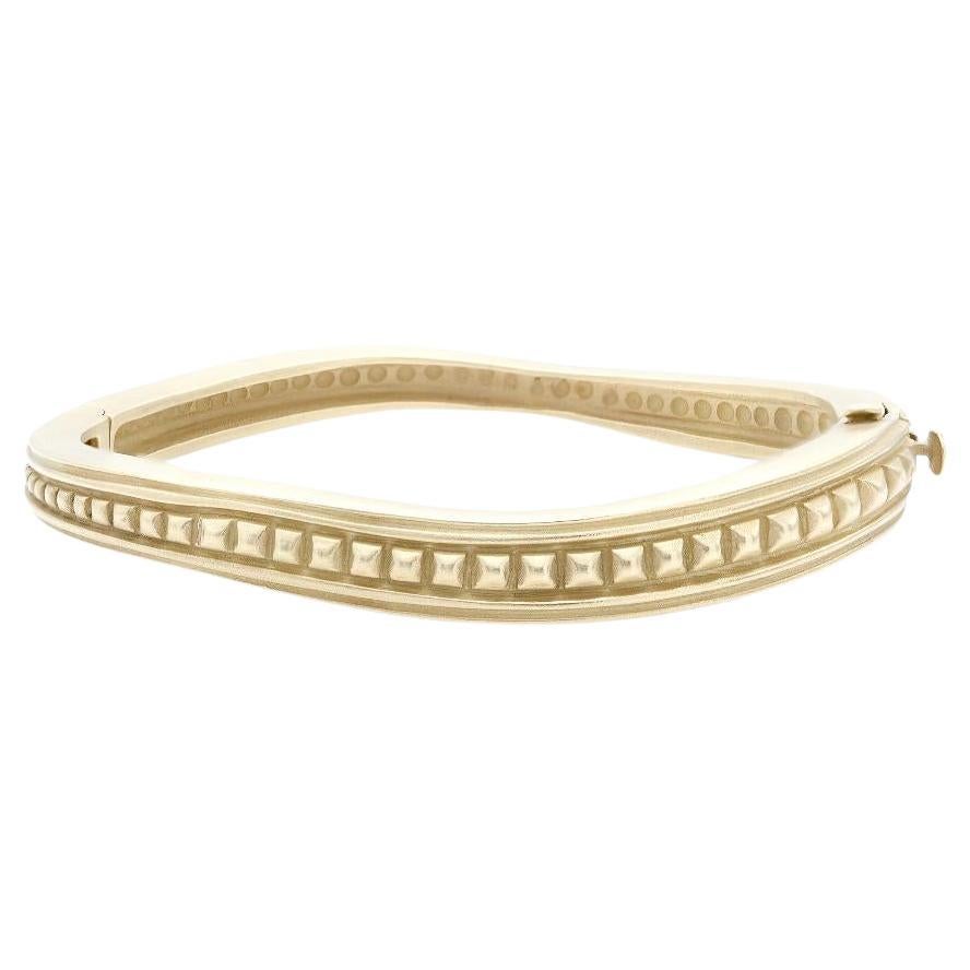 Vintage 1980s Gold Wave Hinged Bangle Bracelet