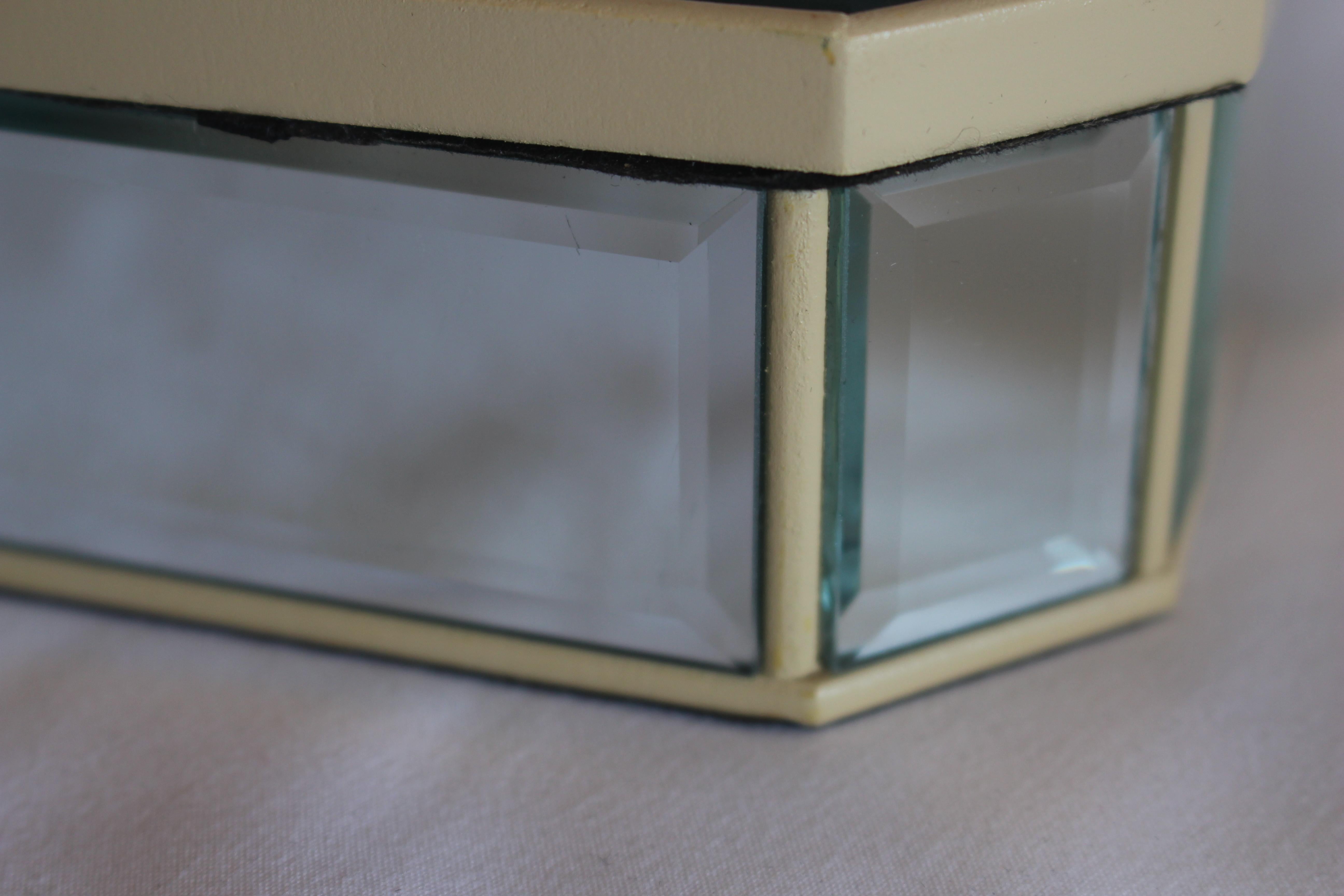 Vintage 1980s Handcrafted Mirrored Beveled Jewelry Box Glass & Velvet For Sale 3