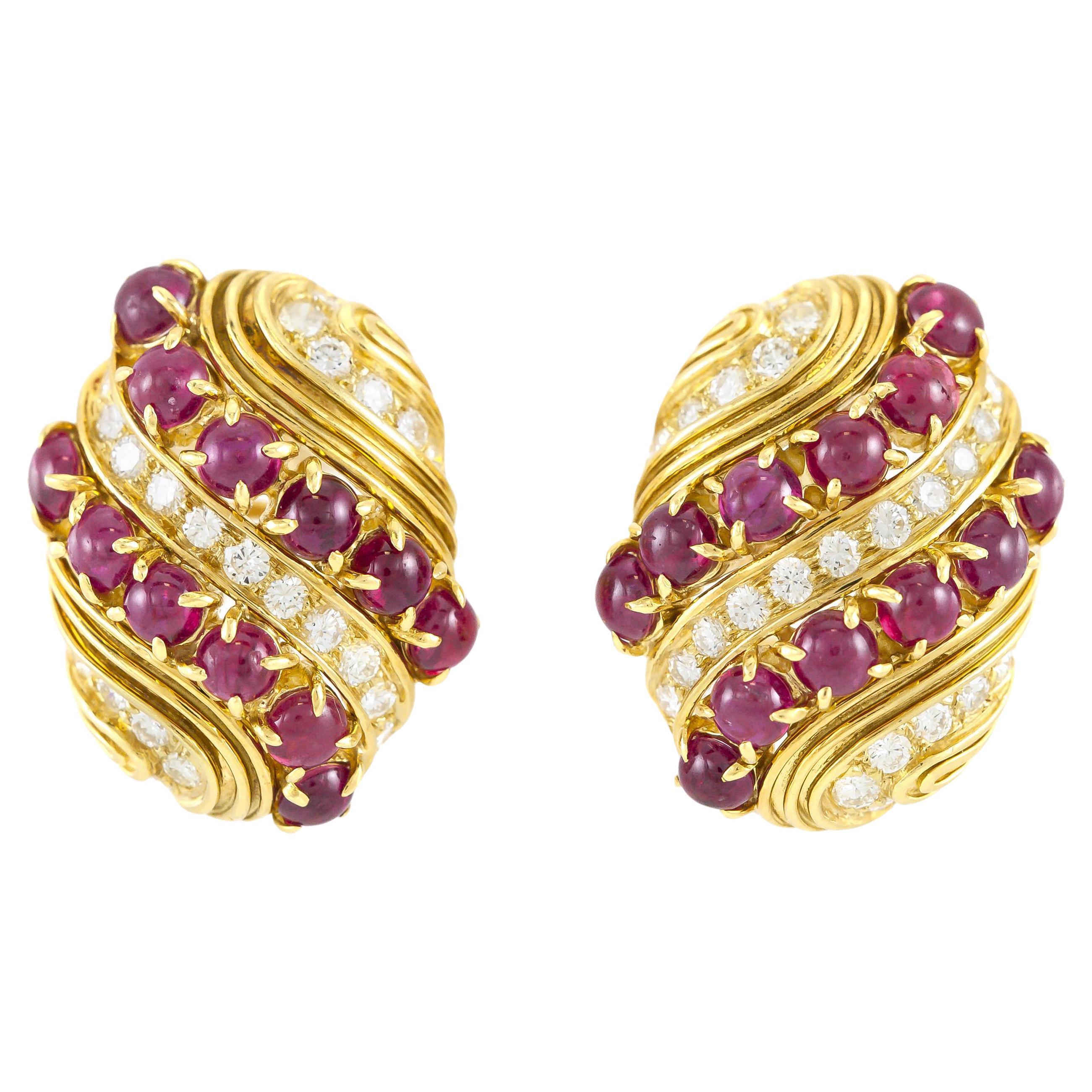 Pendientes vintage Harry Winston de rubí cabujón y diamantes de los años 80