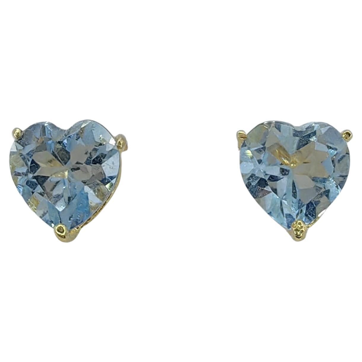 Vintage 1980's Heart-cut Blue Topaz Stud Earrings in 14K Yellow Gold For Sale
