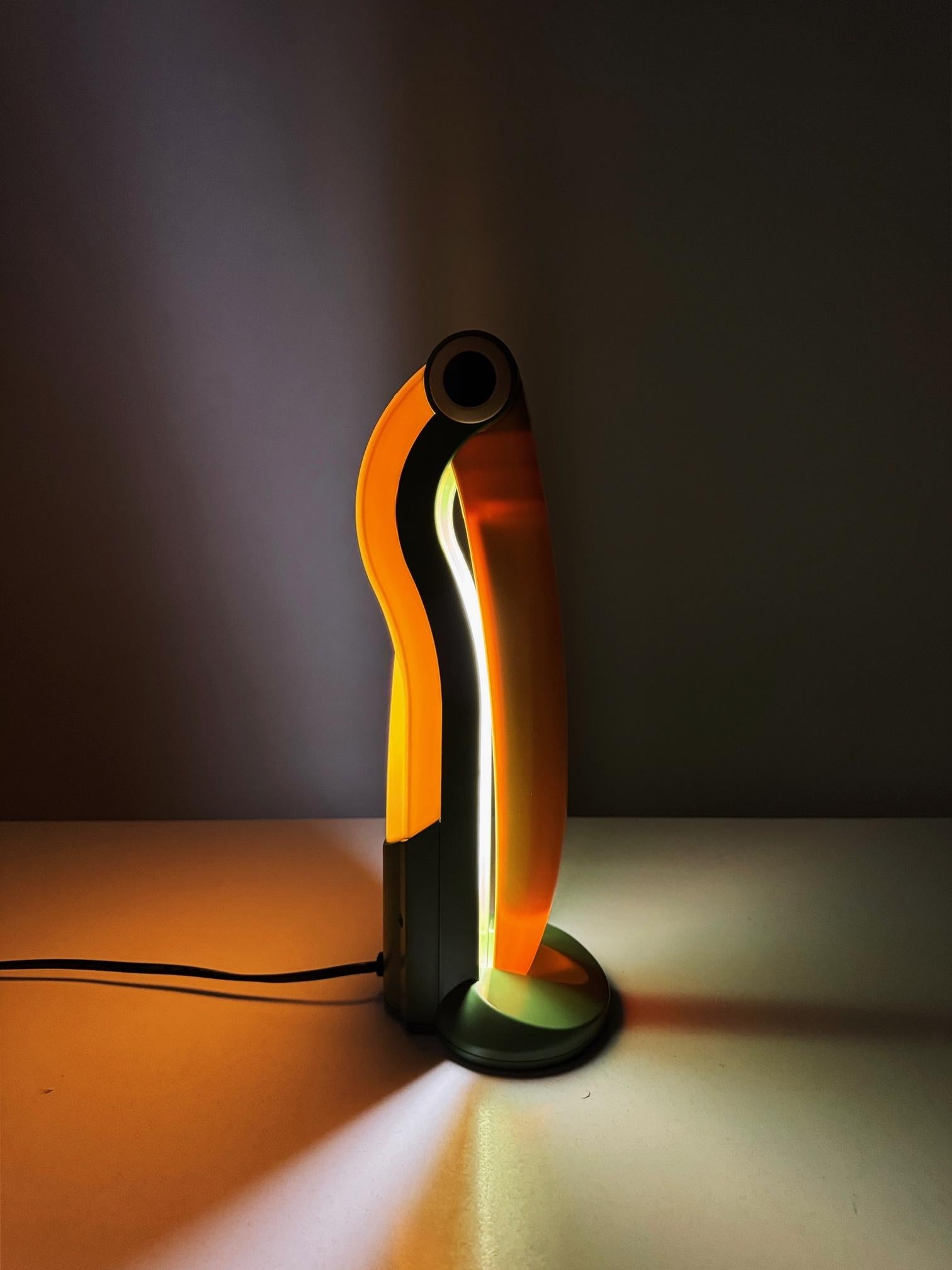 Vintage 1980 H. AT&T. Lampe de bureau Huang Toucan, Taiwan en vente 4
