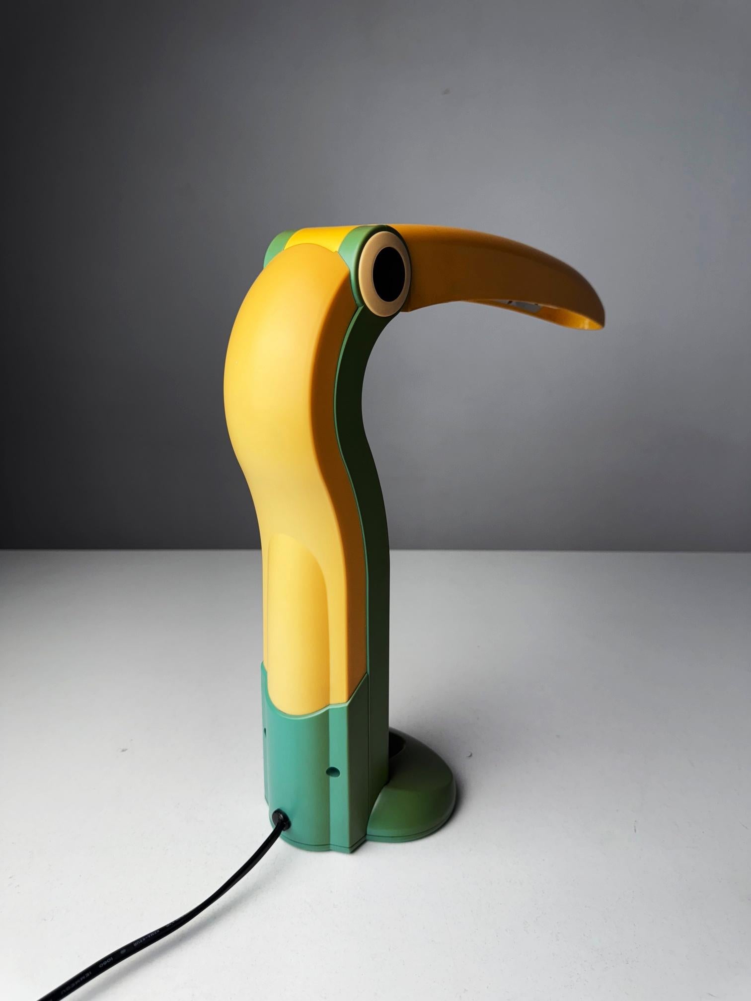 Taïwanais Vintage 1980 H. AT&T. Lampe de bureau Huang Toucan, Taiwan en vente