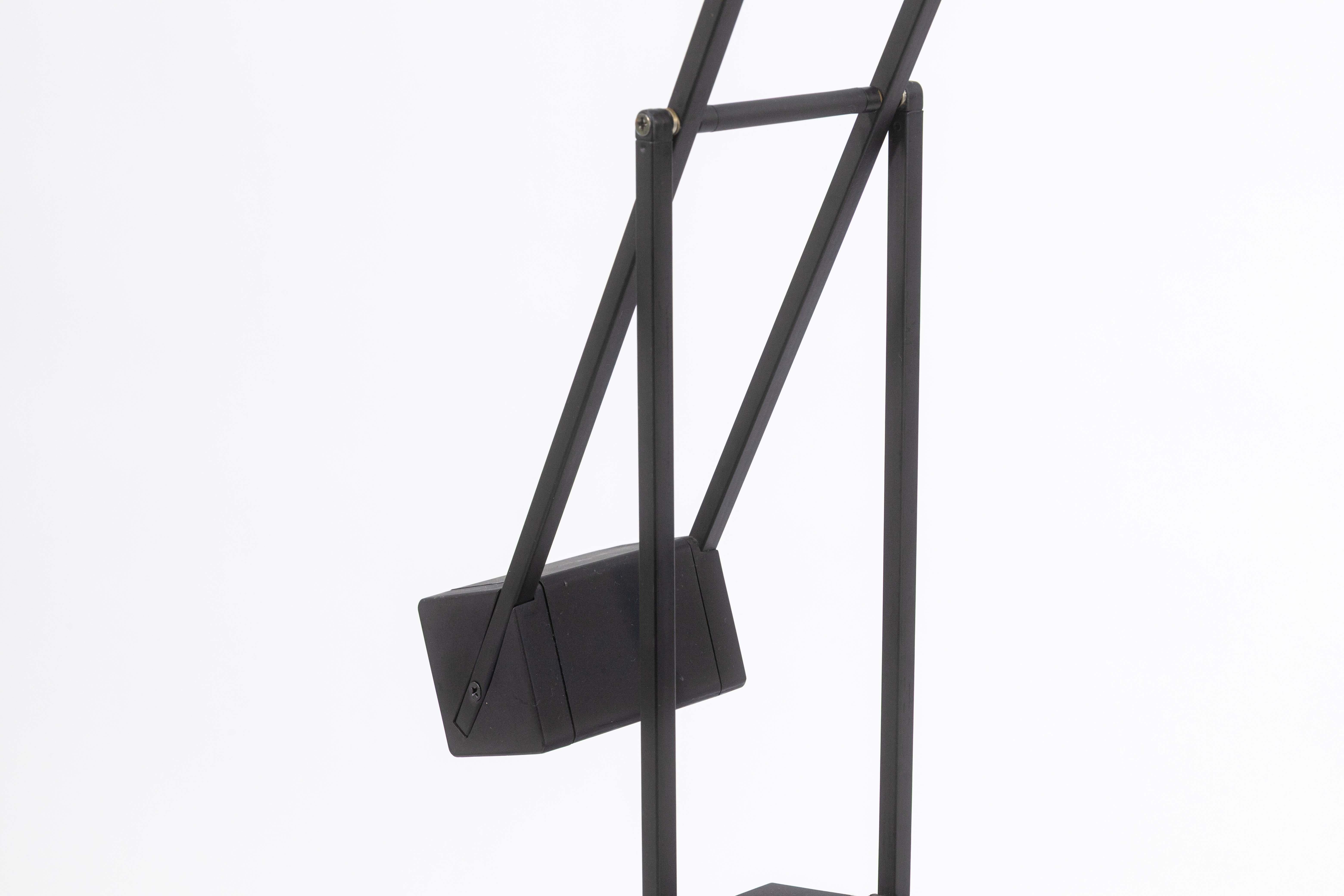 Vintage 1980s Hustadt Leuchten Counter Balance Post Modern Table Desk Lamp (Ende des 20. Jahrhunderts) im Angebot