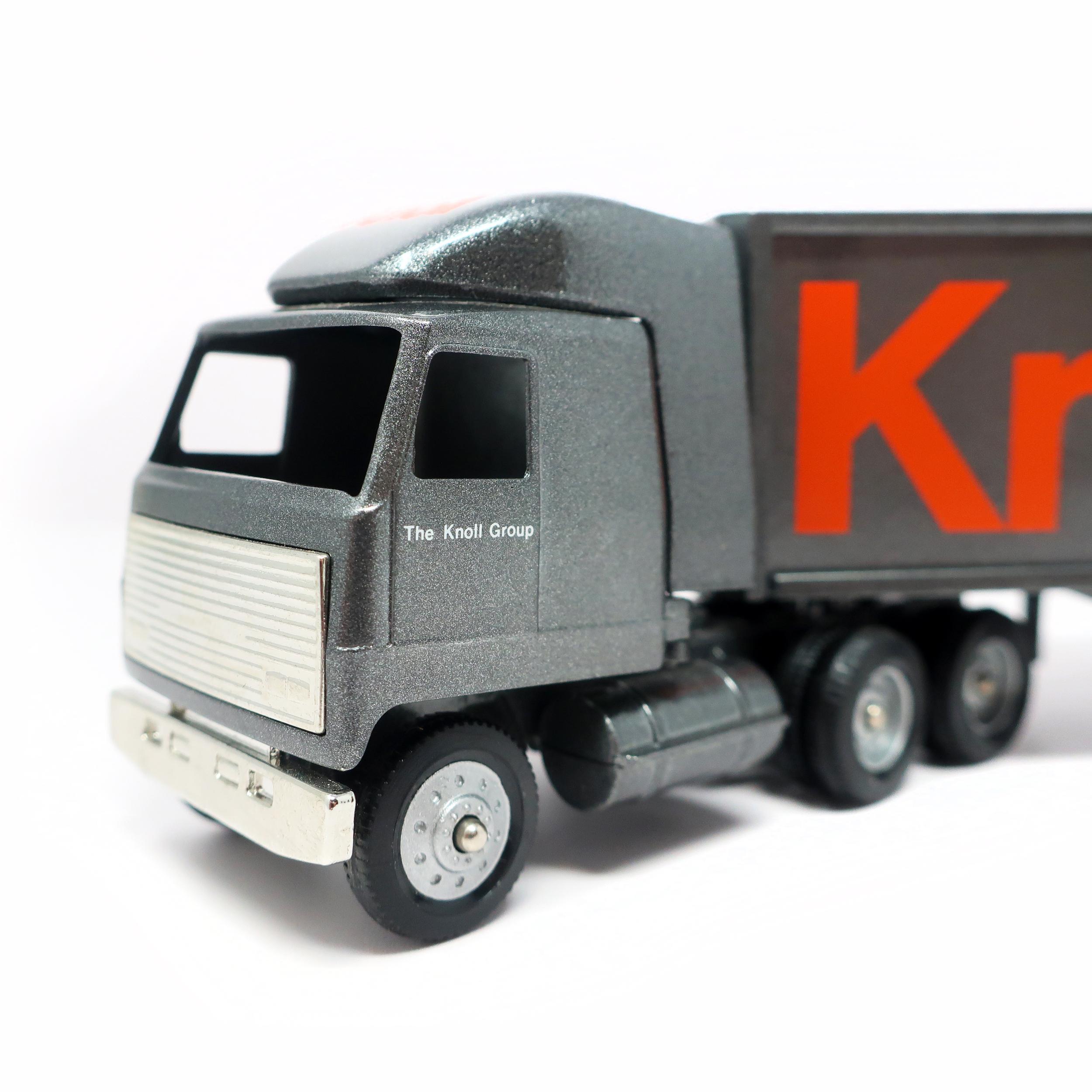 20th Century Vintage 1980s Knoll Furniture Metal Truck For Sale