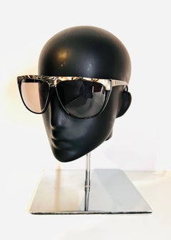 Occhiali da sole vintage anni '80 Laura Biagiotti neri con dettagli argento effetto marmo