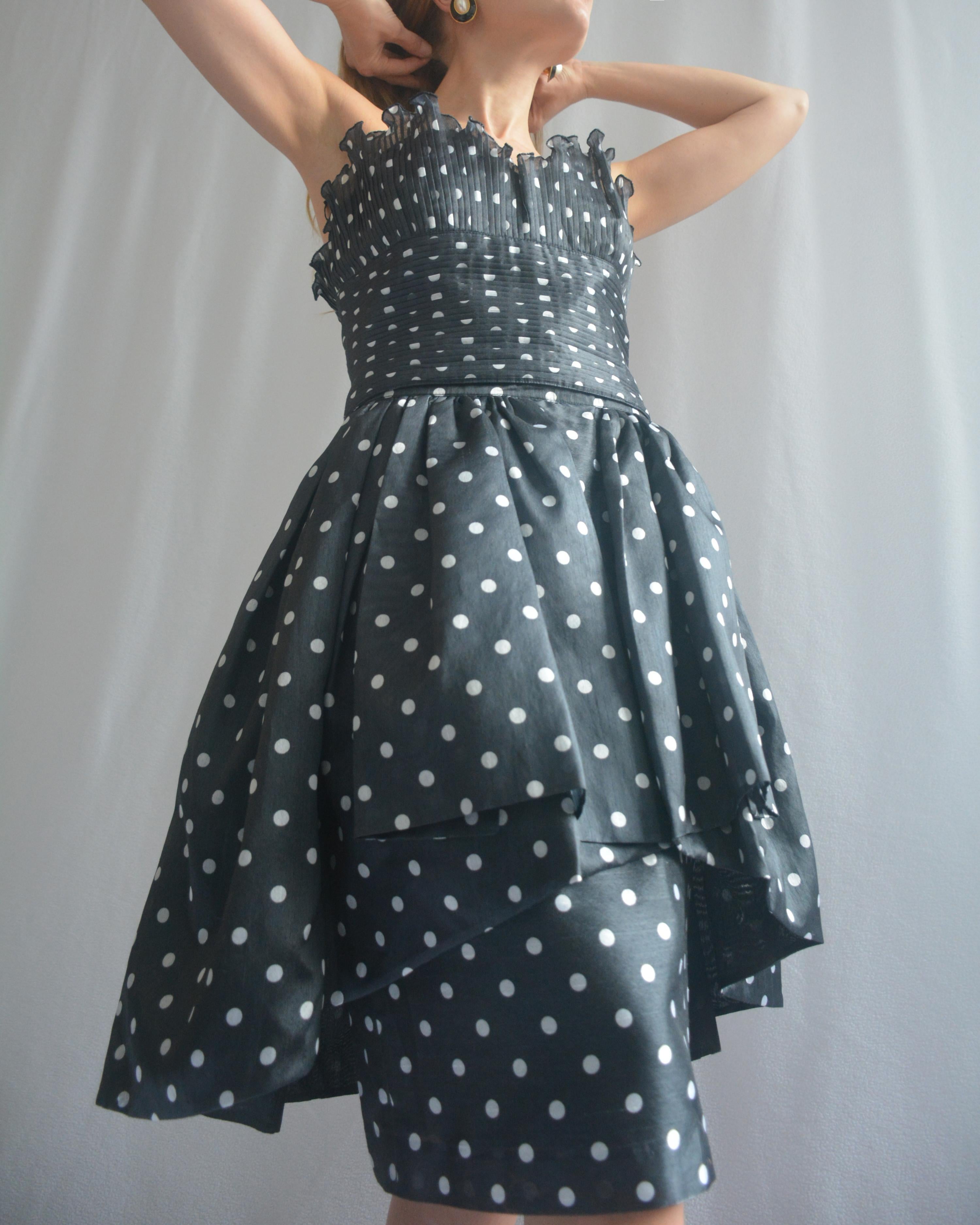VINTAGE 1980s LORIS AZZARO POLKA DOT CORSET TWO-PIECE DRESS In Excellent Condition For Sale In New York, NY