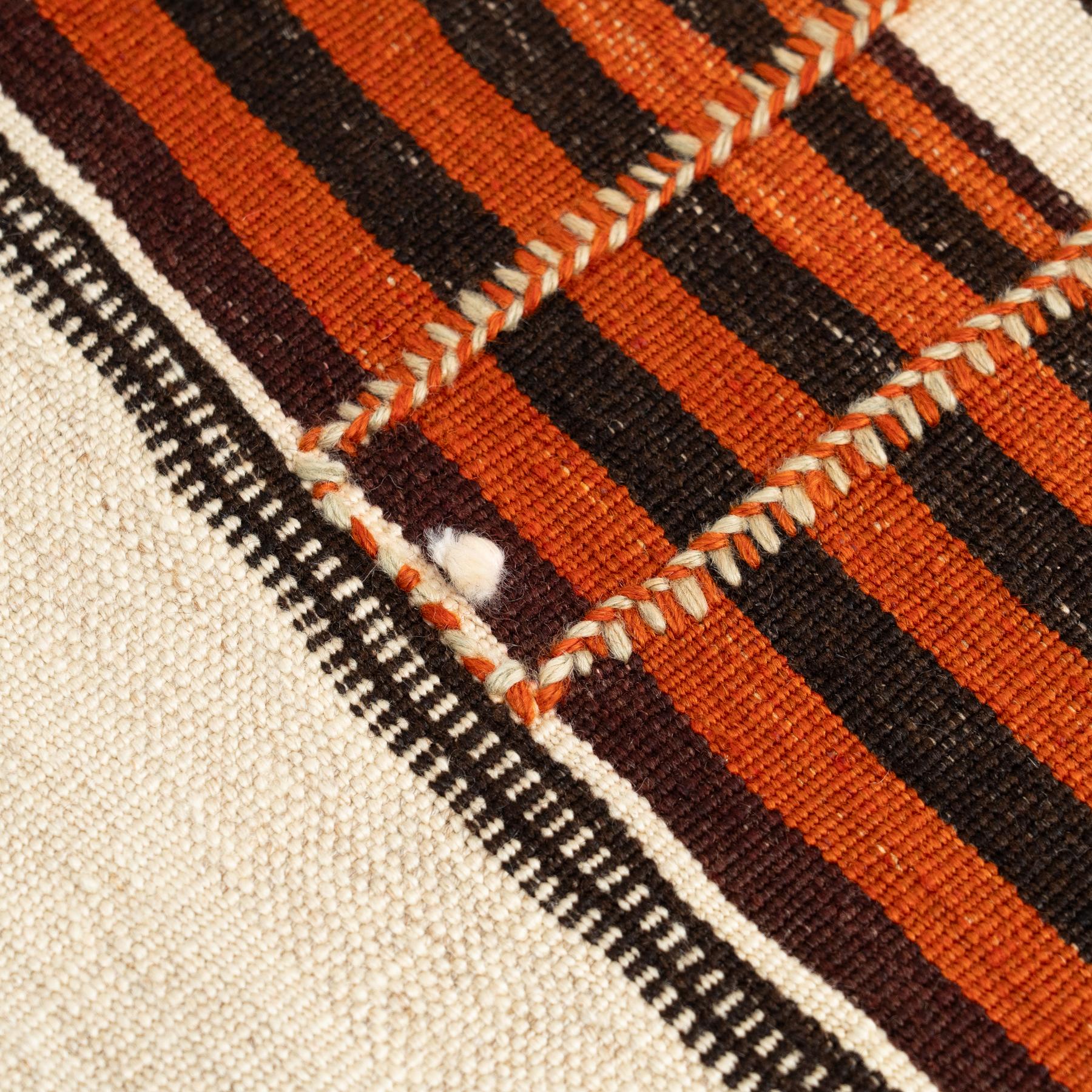 Vintage 1980s Moroccan Handmade Wool Rug – Warm Orange & Natural Beige For Sale 1