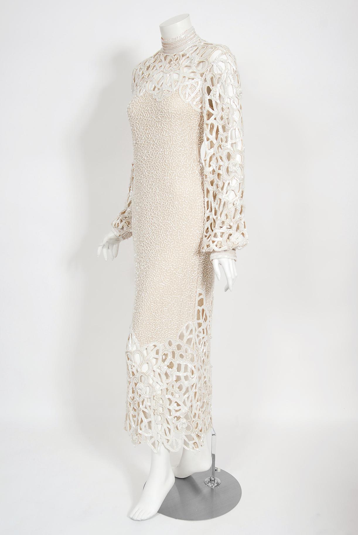 Vintage 1980s Naeem Khan Riazee Beaded Ivory Silk Cut Out Billow-Sleeve Gown In Good Condition In Beverly Hills, CA