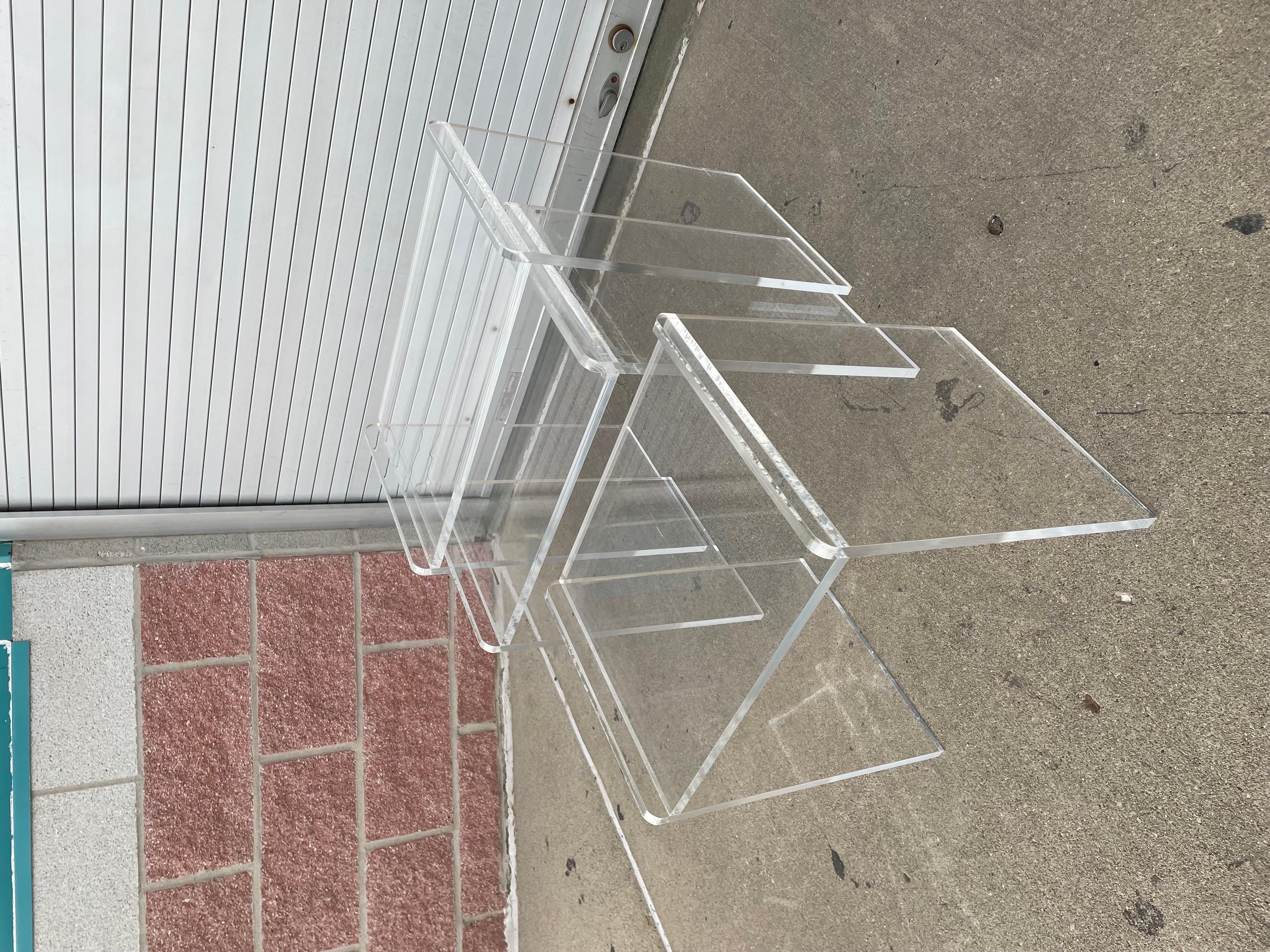 Post-Modern Vintage 1980s Nesting Lucite Side Tables