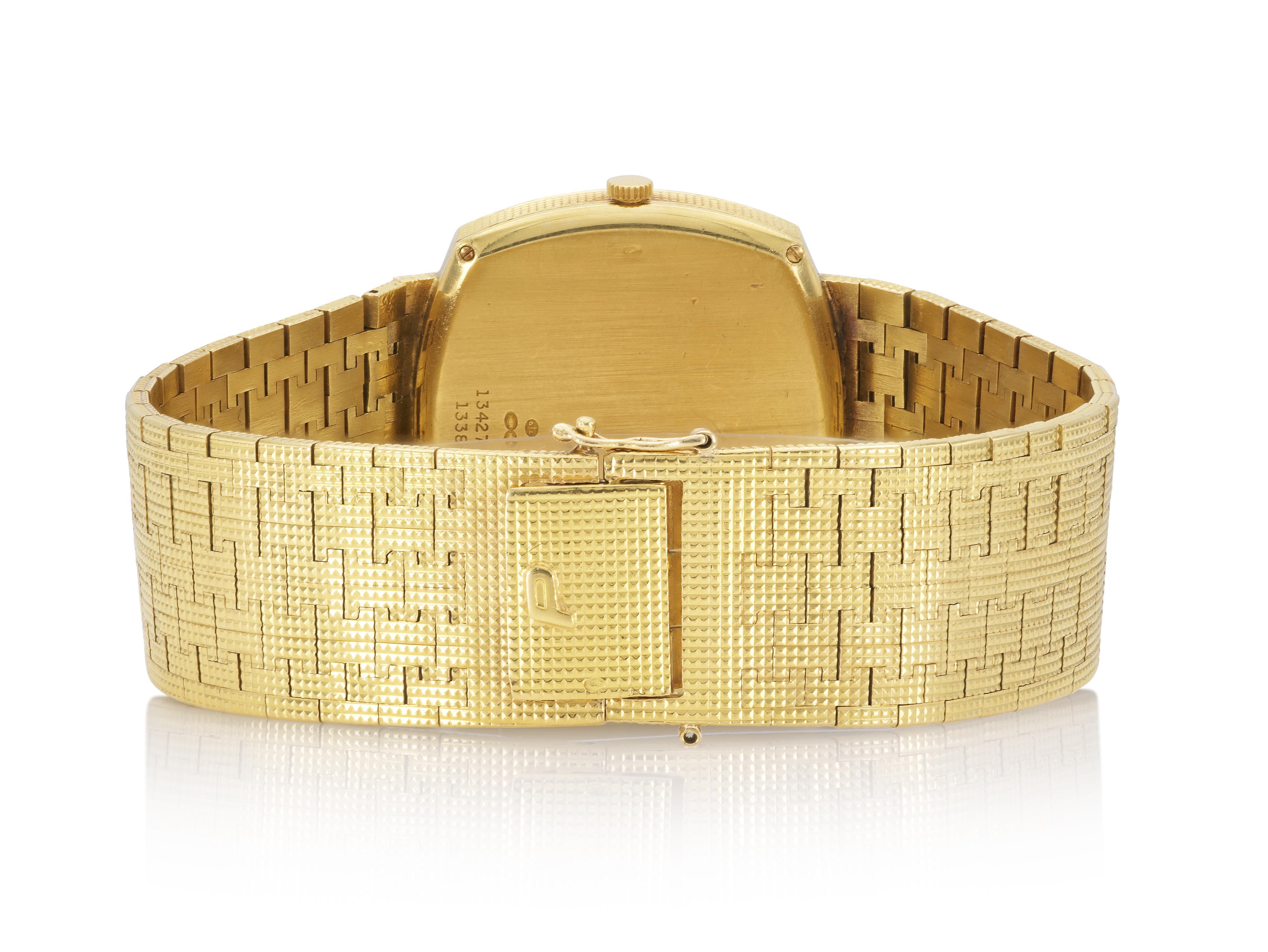 Vintage 1980s Piaget Gold Watch In Good Condition For Sale In New York, NY