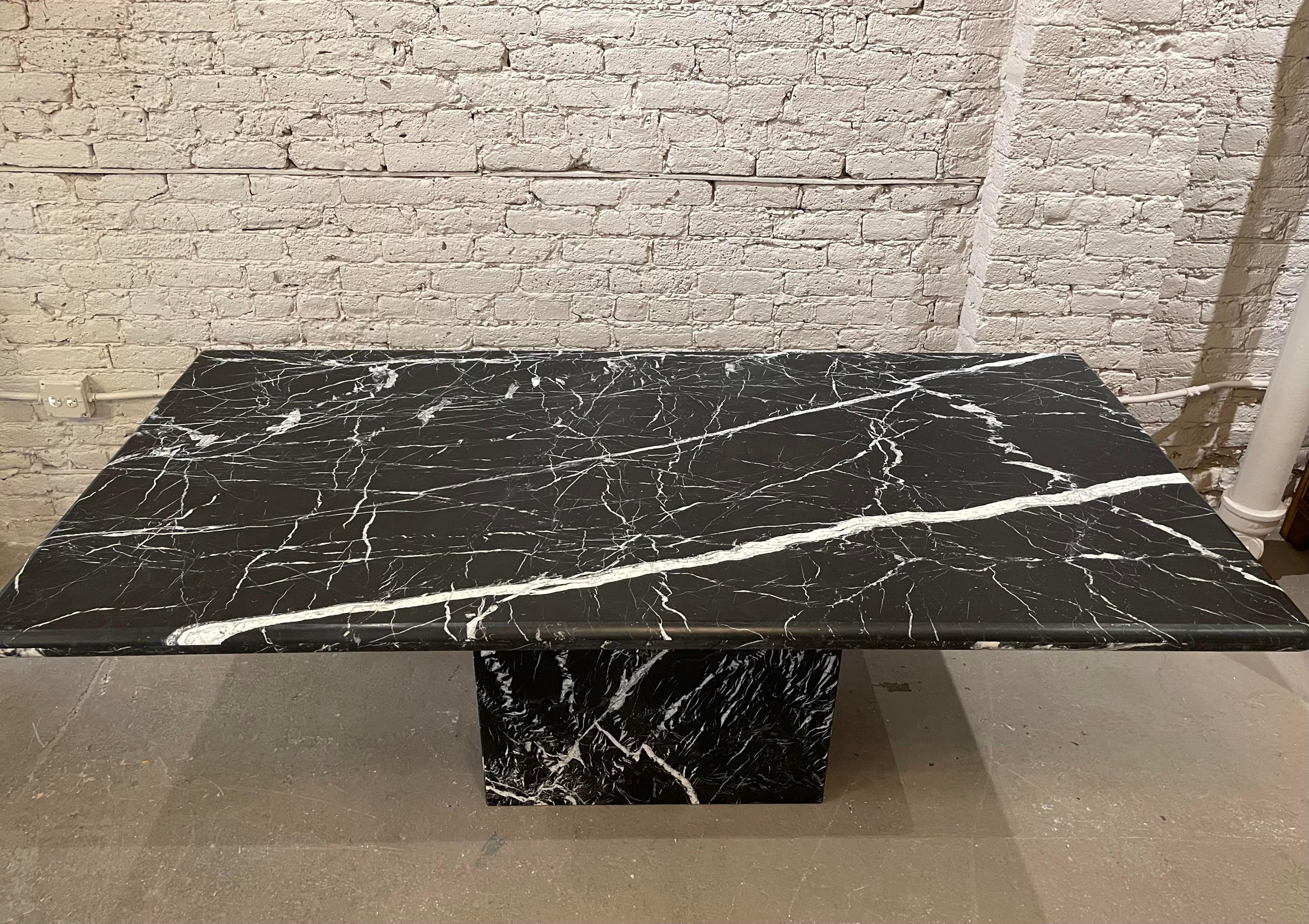 Post-Modern Vintage 1980s Postmodern Nero Marquina Marble Dining Table For Sale