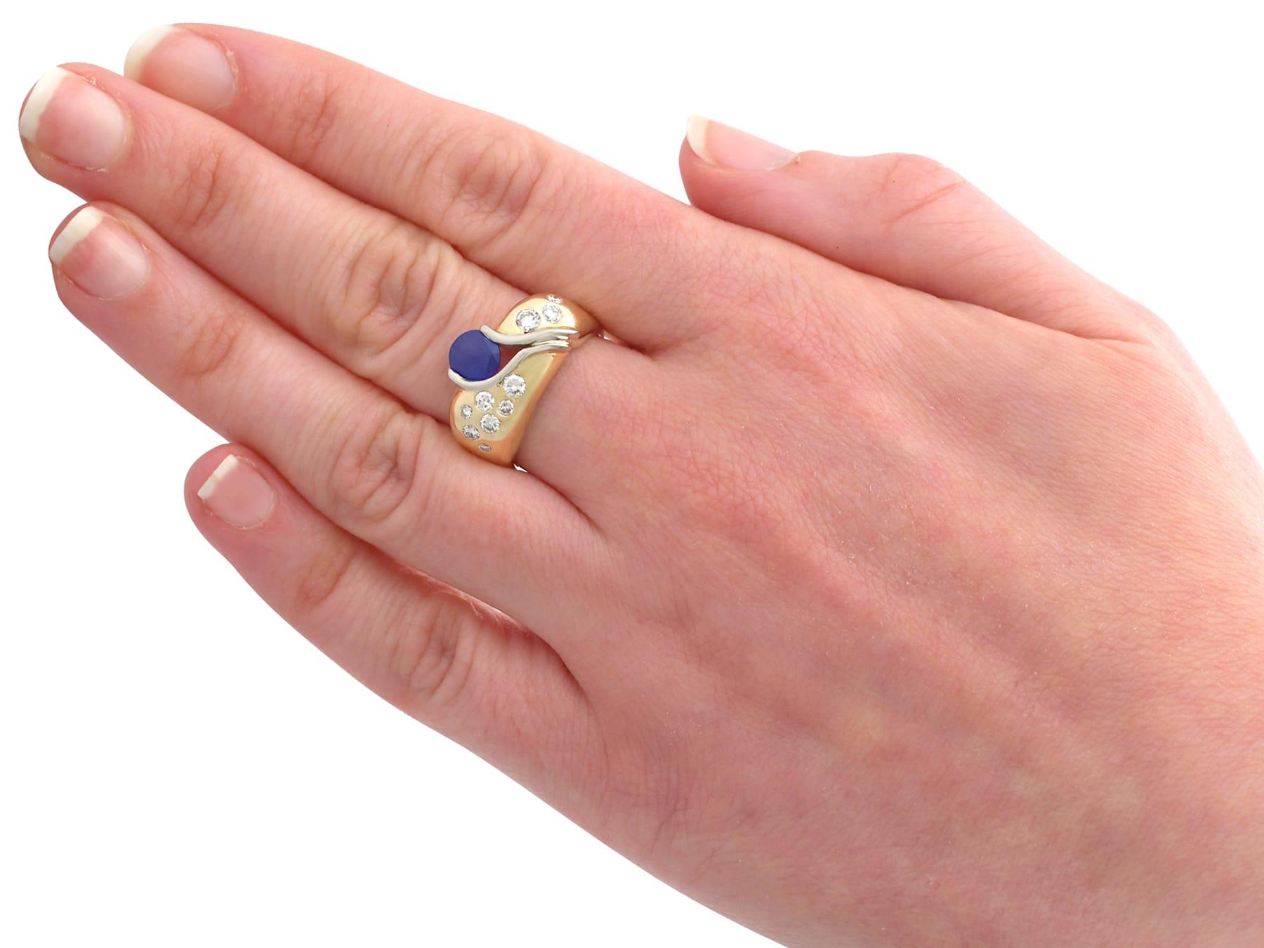 Vintage 1980s Sapphire and Diamond Yellow Gold Cocktail Ring In Excellent Condition For Sale In Jesmond, Newcastle Upon Tyne