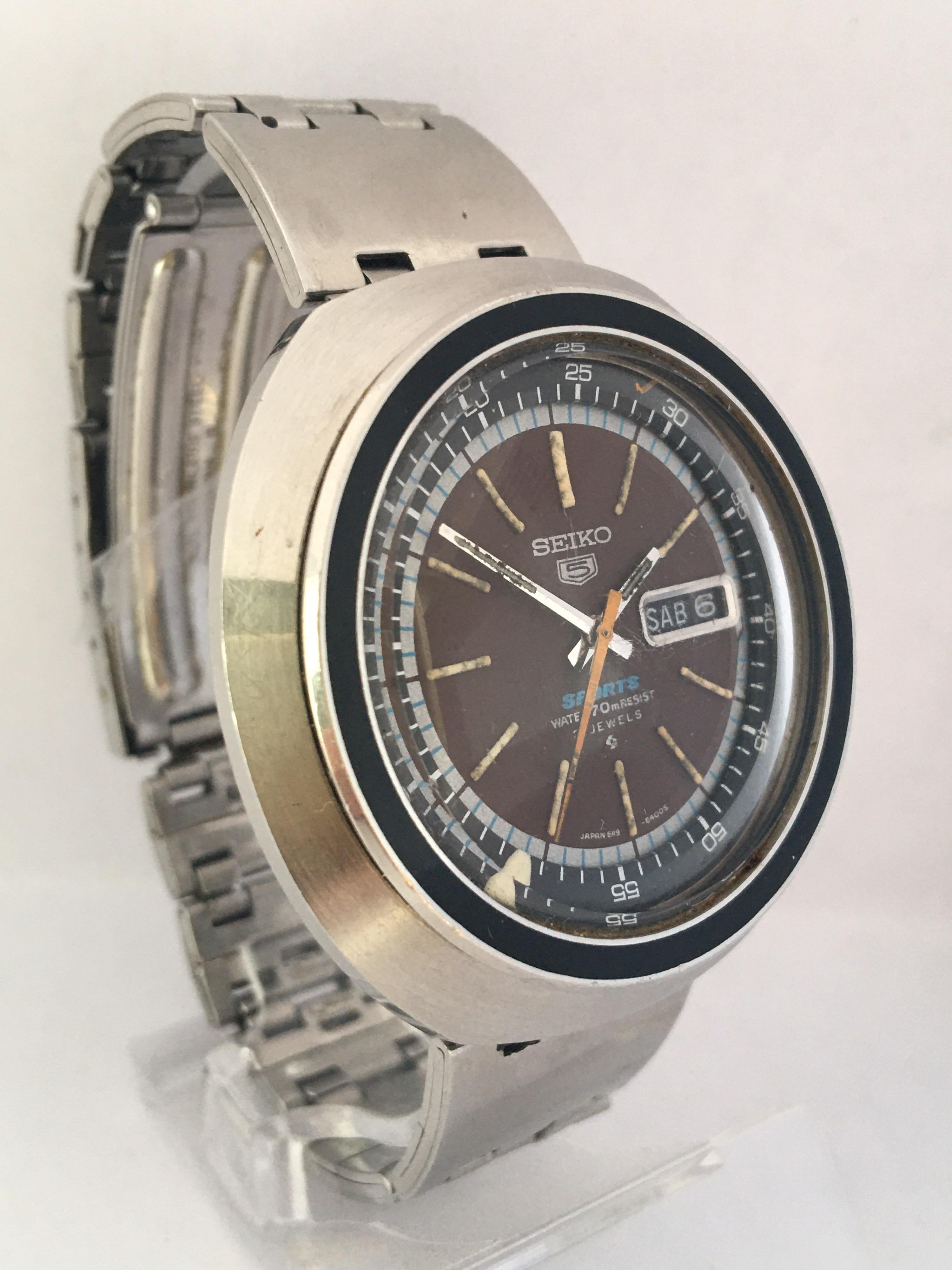 Vintage 1980s Seiko 5 Sports 21 Jewels Date Automatic Watch For Sale at  1stDibs
