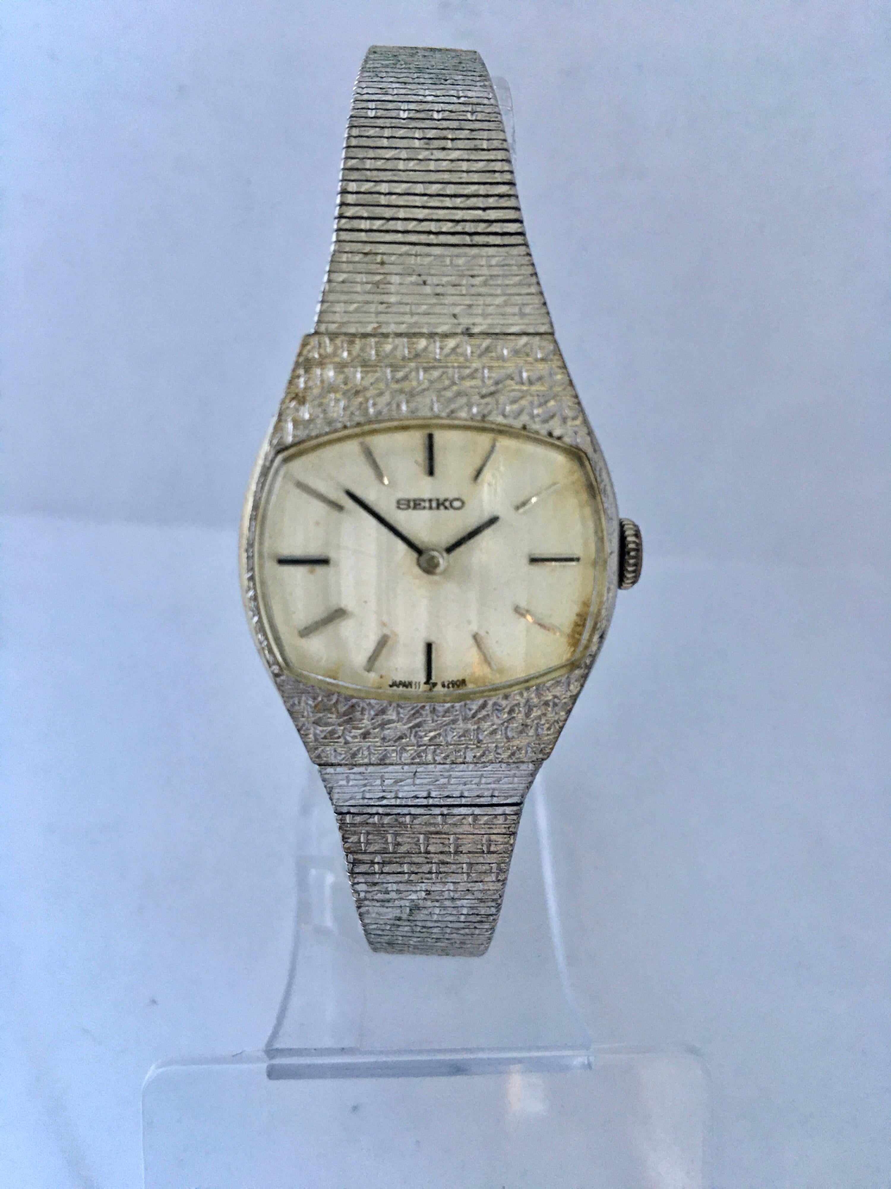 Women's or Men's Vintage 1980s Seiko Mechanical Ladies Watch For Sale