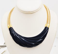 Vintage 1980s Signed Monet Goldtone Molded Navy Blue Lucite Collar Necklace