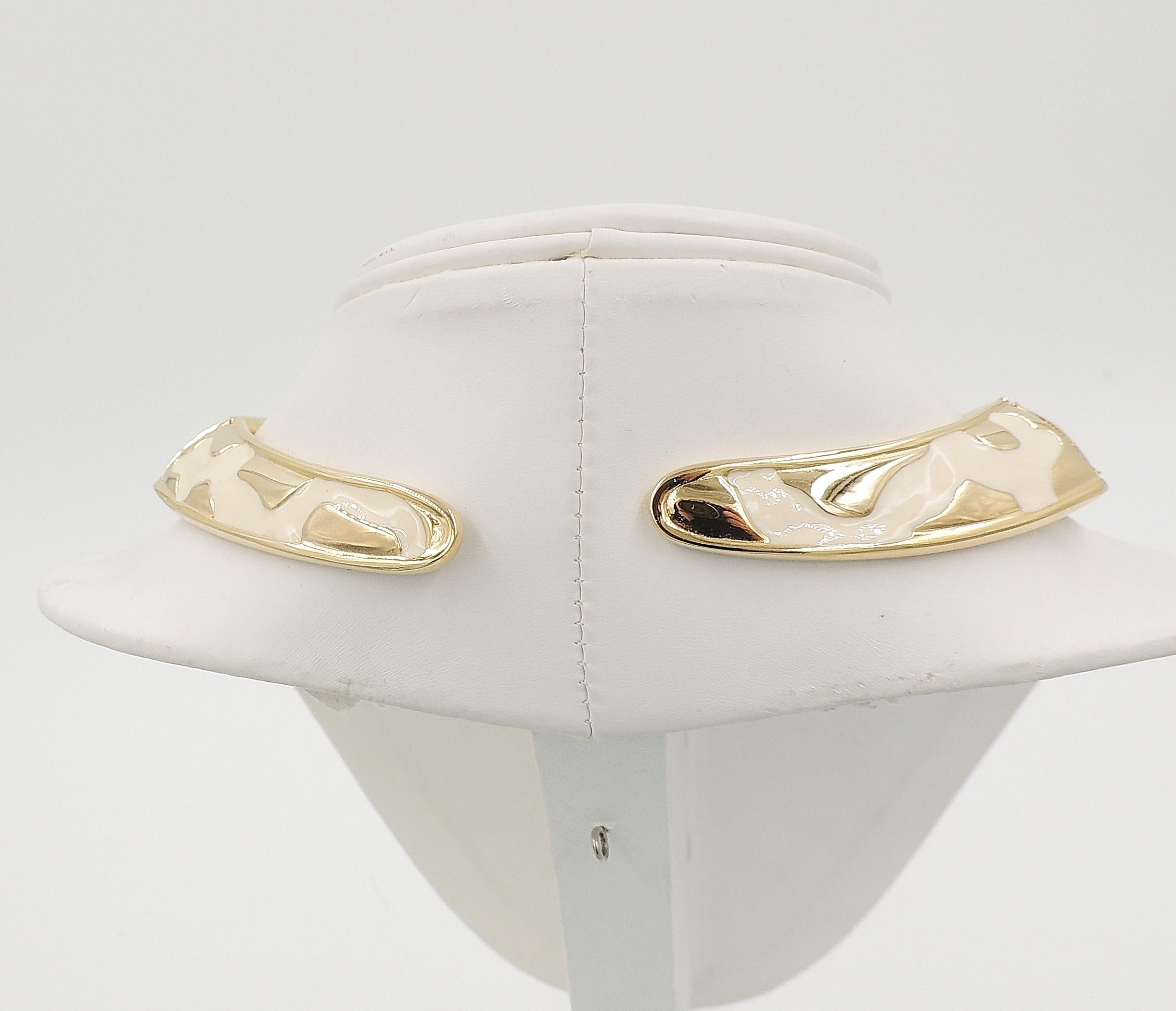 Vintage 1980s Signed Valentino Modernist White Enamel Collar Necklace Excellent état - En vente à Easton, PA