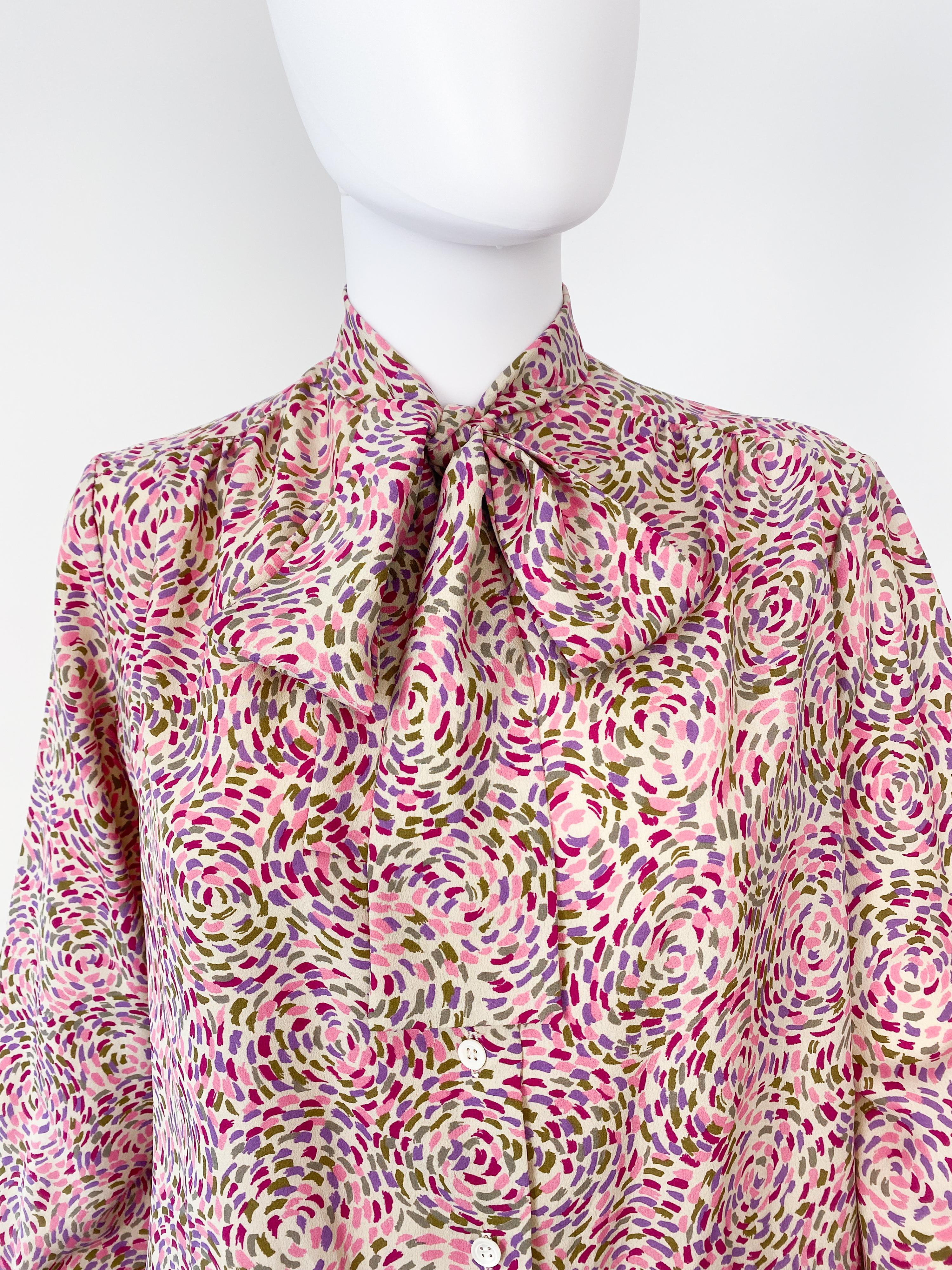 Vintage 1980s Silky Polyester Blouse Top Pink Pointillism Print Size 8 For Sale 1